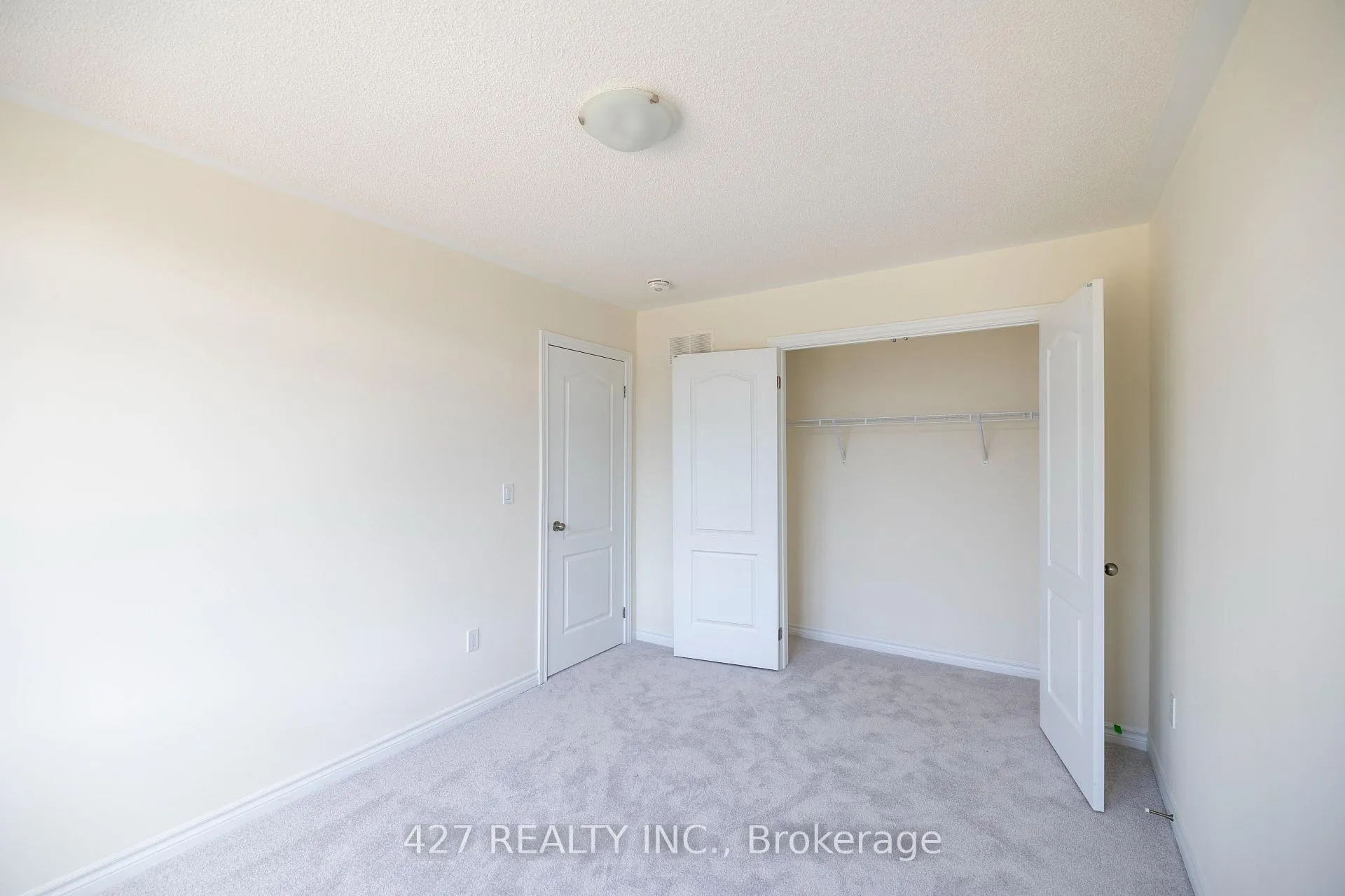Photo 14 of 61 N Gdn Blvd, Scugog, Port Perry — HOMEH