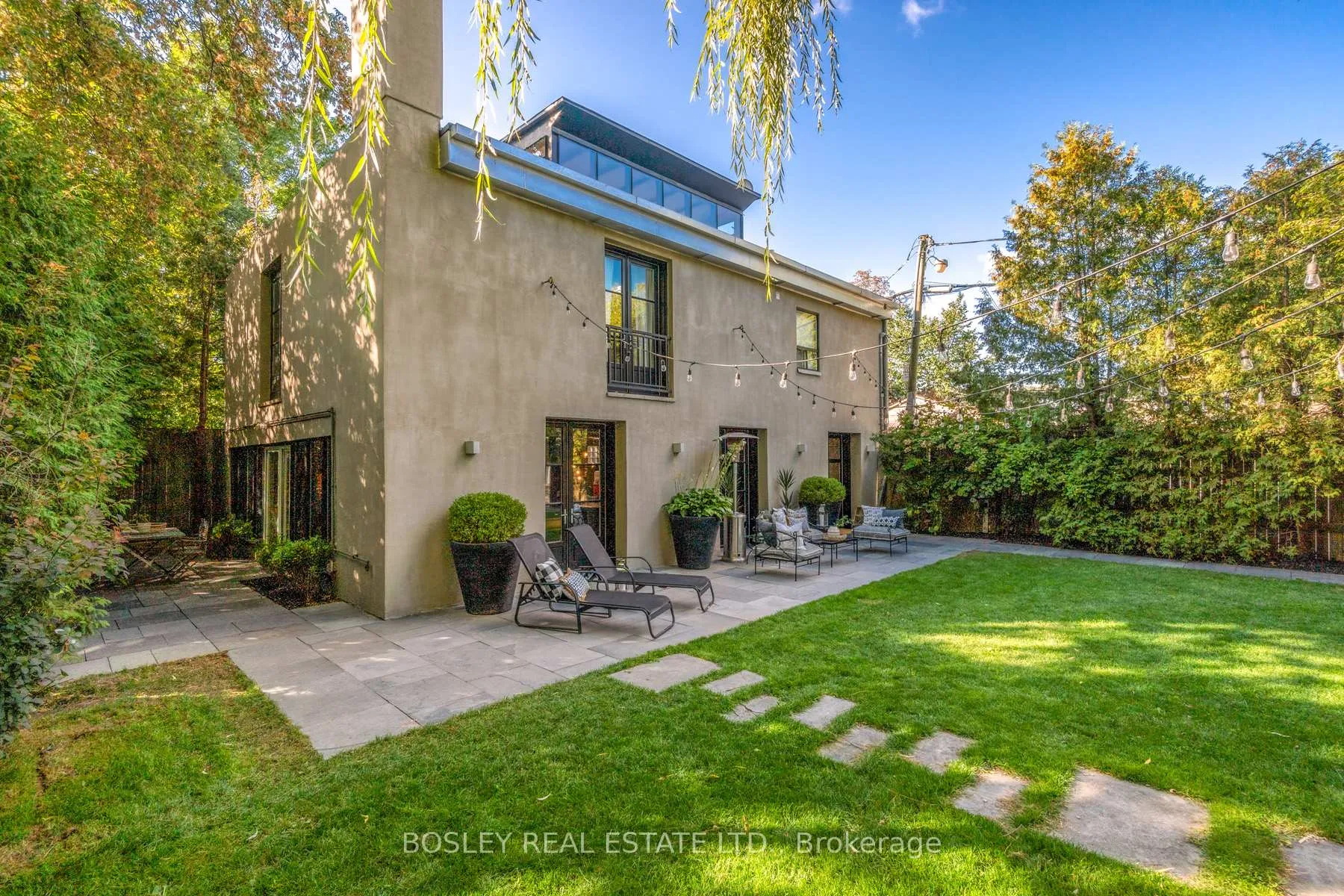 Photo 3 of 9 Peyton Lane, Toronto, South Riverdale — HOMEH