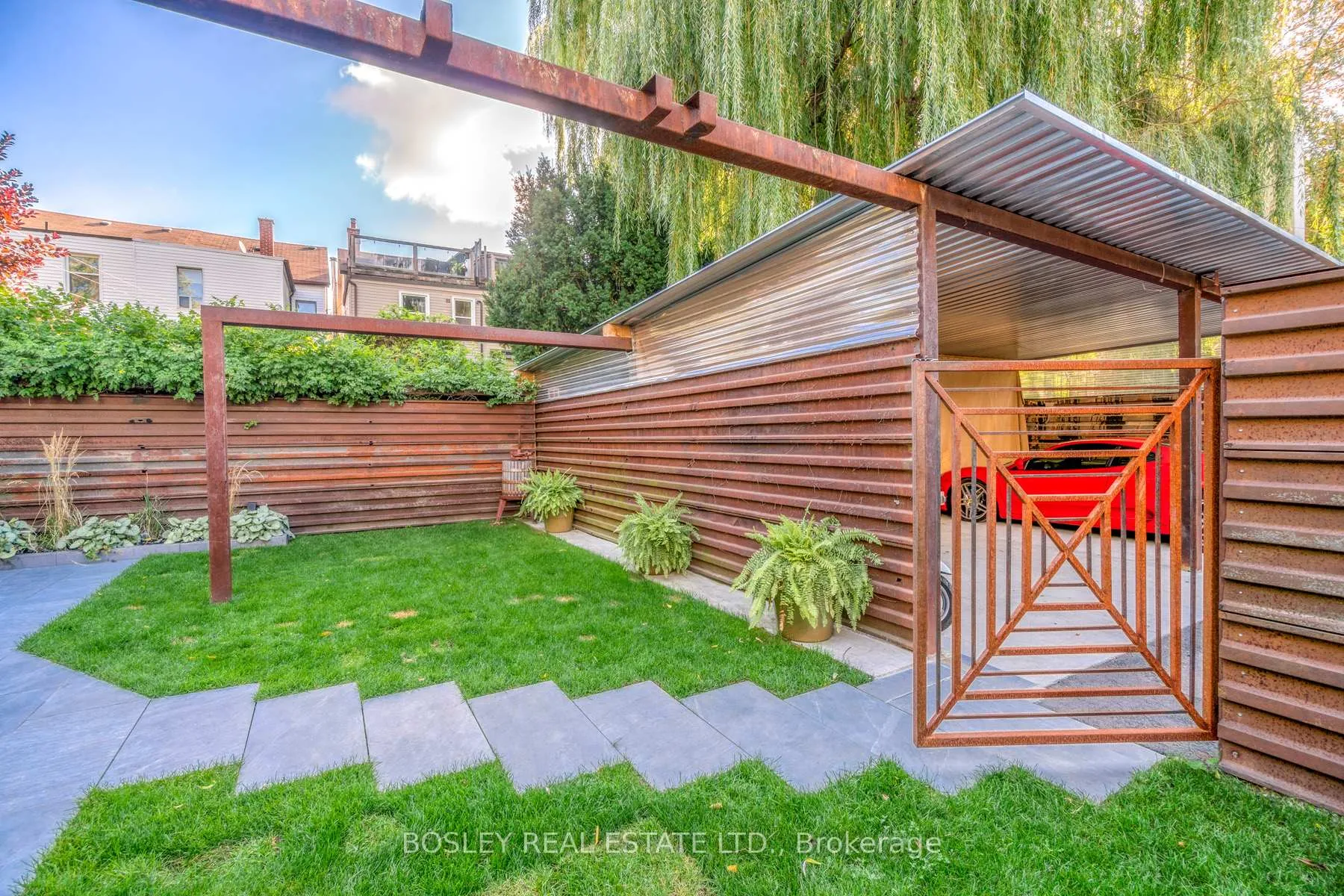 Photo 11 of 9 Peyton Lane, Toronto, South Riverdale — HOMEH