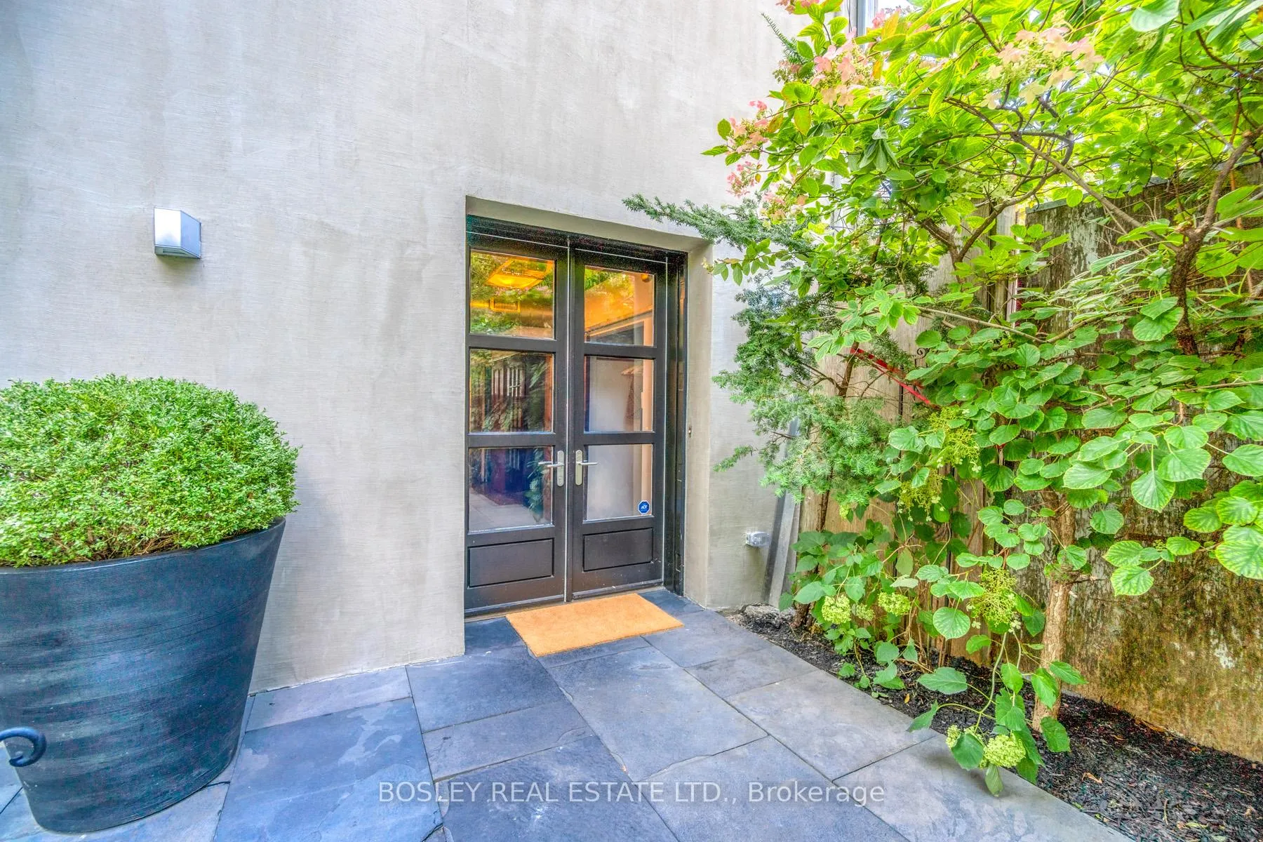 Photo 15 of 9 Peyton Lane, Toronto, South Riverdale — HOMEH