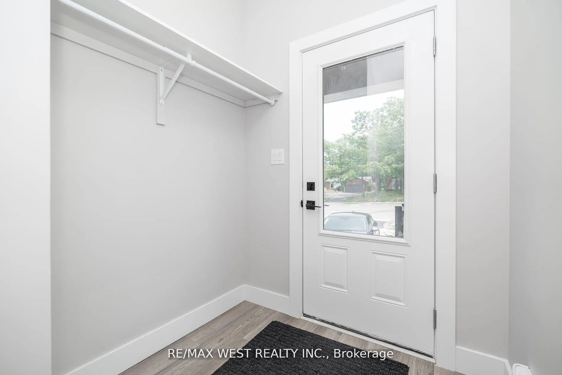 Photo 4 of Unit LOWER, 172 Cundles Road W, Barrie, Sunnidale — HOMEH