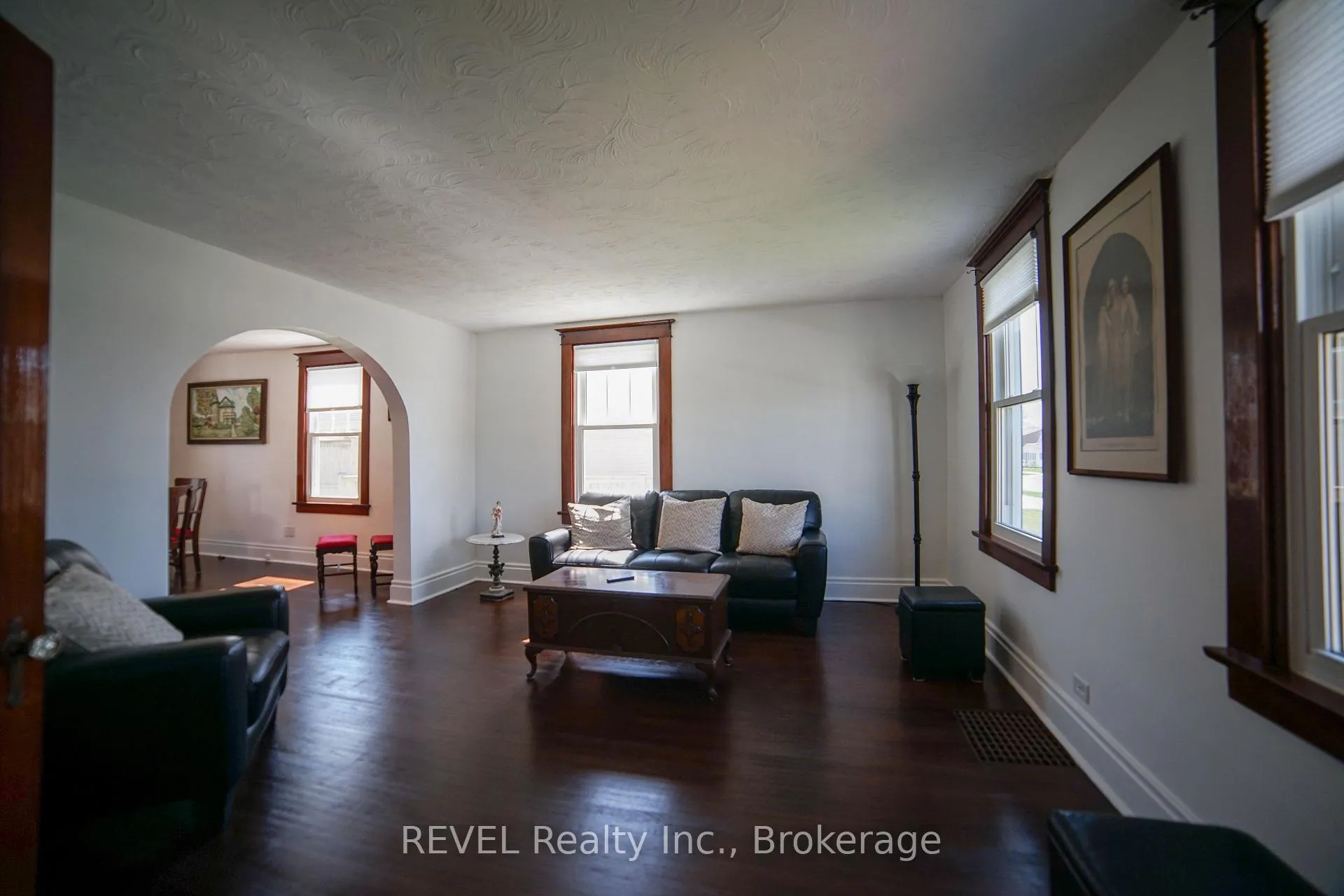 Photo 7 of 4046 Main Street, Niagara Falls, Chippawa — HOMEH