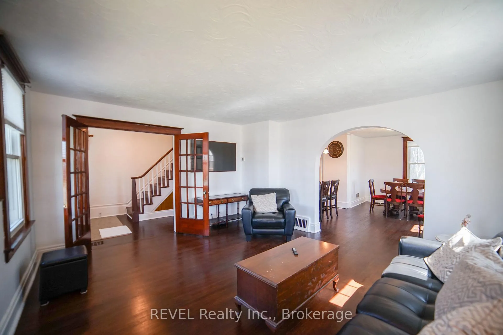 Photo 10 of 4046 Main Street, Niagara Falls, Chippawa — HOMEH