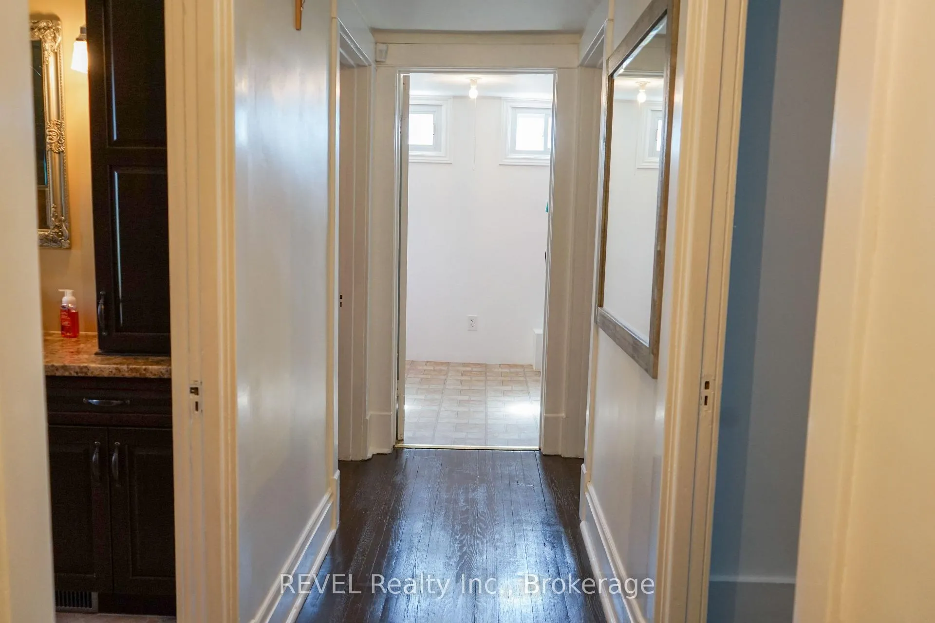 Photo 29 of 4046 Main Street, Niagara Falls, Chippawa — HOMEH