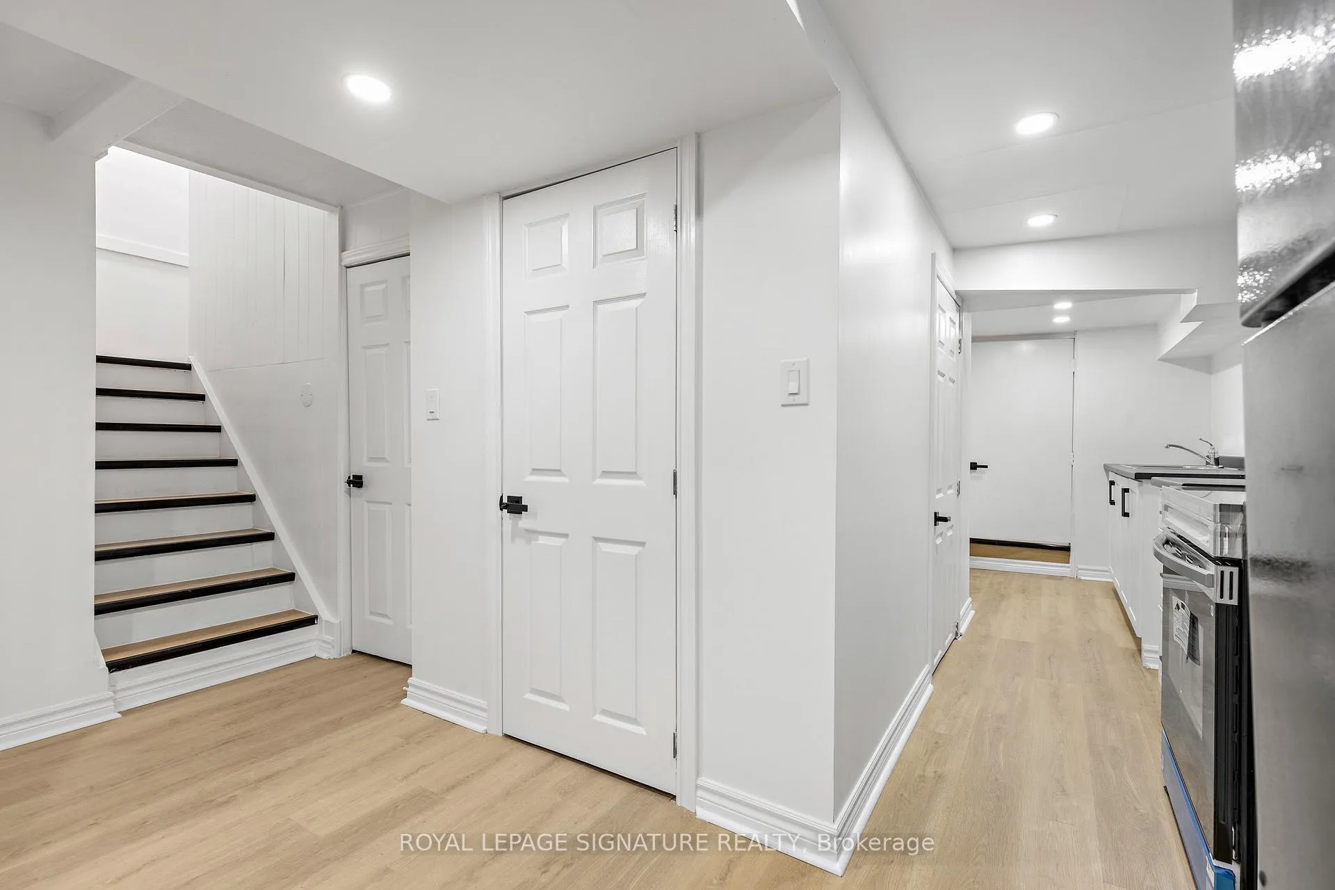 Photo 1 of Unit Bsmt, 738 Edgewood Road, Pickering, Amberlea — HOMEH