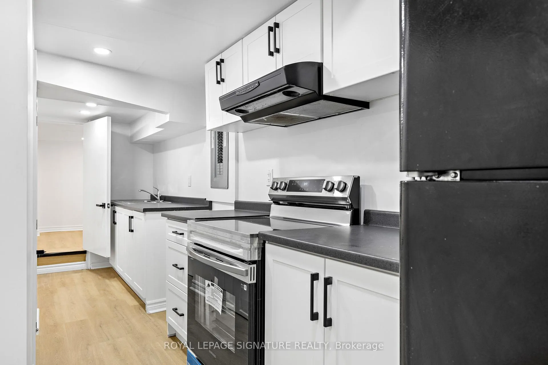 Photo 3 of Unit Bsmt, 738 Edgewood Road, Pickering, Amberlea — HOMEH