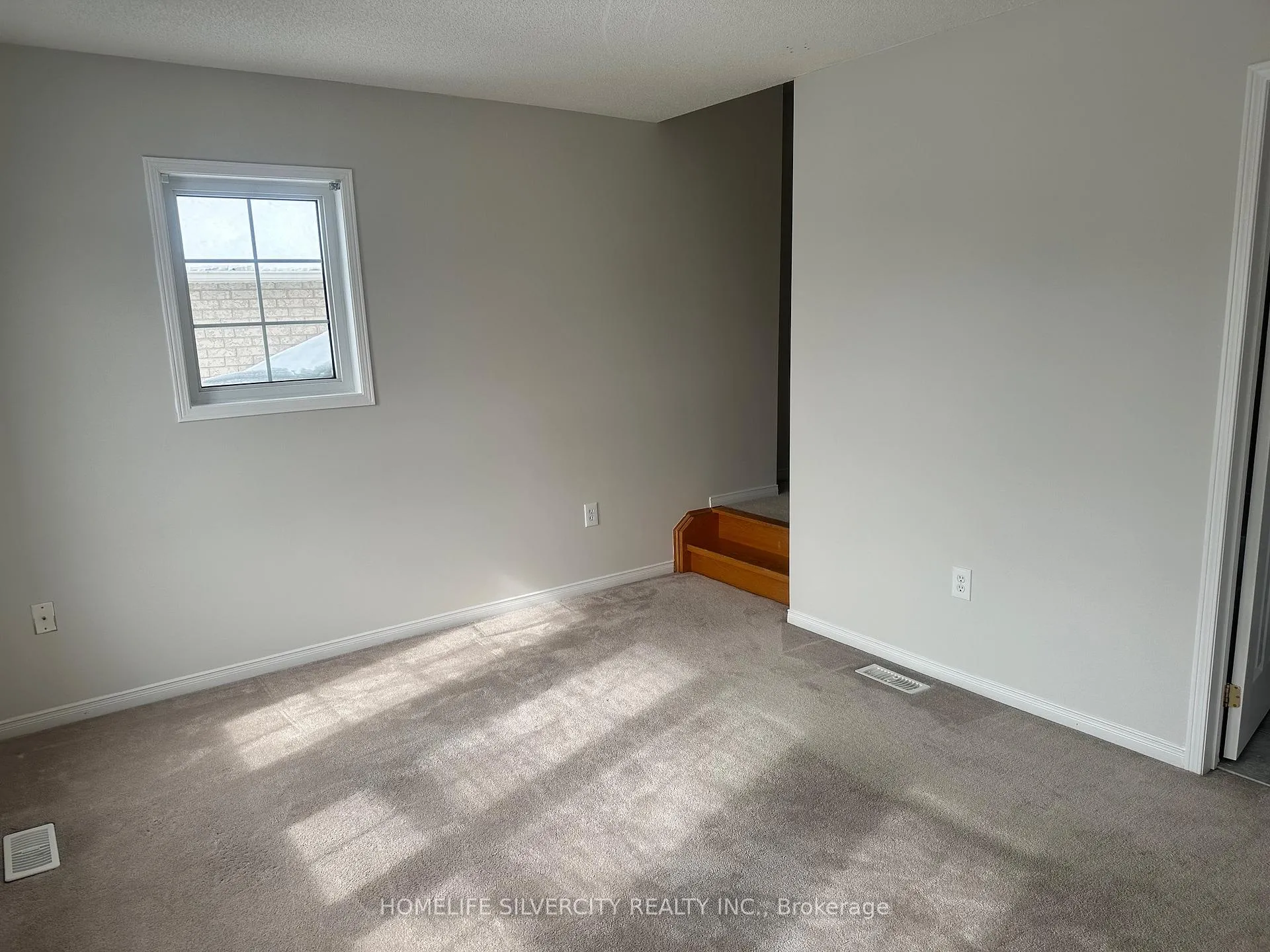 Photo 16 of 111 Rollingwood Drive, Brampton, Fletcher's Creek South — HOMEH