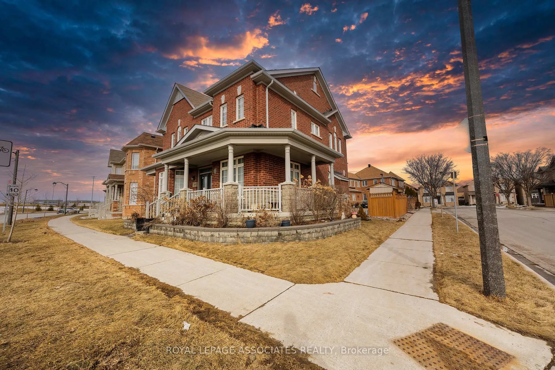 Photo 1 of 369 William Forster Road, Markham, Cornell — HOMEH
