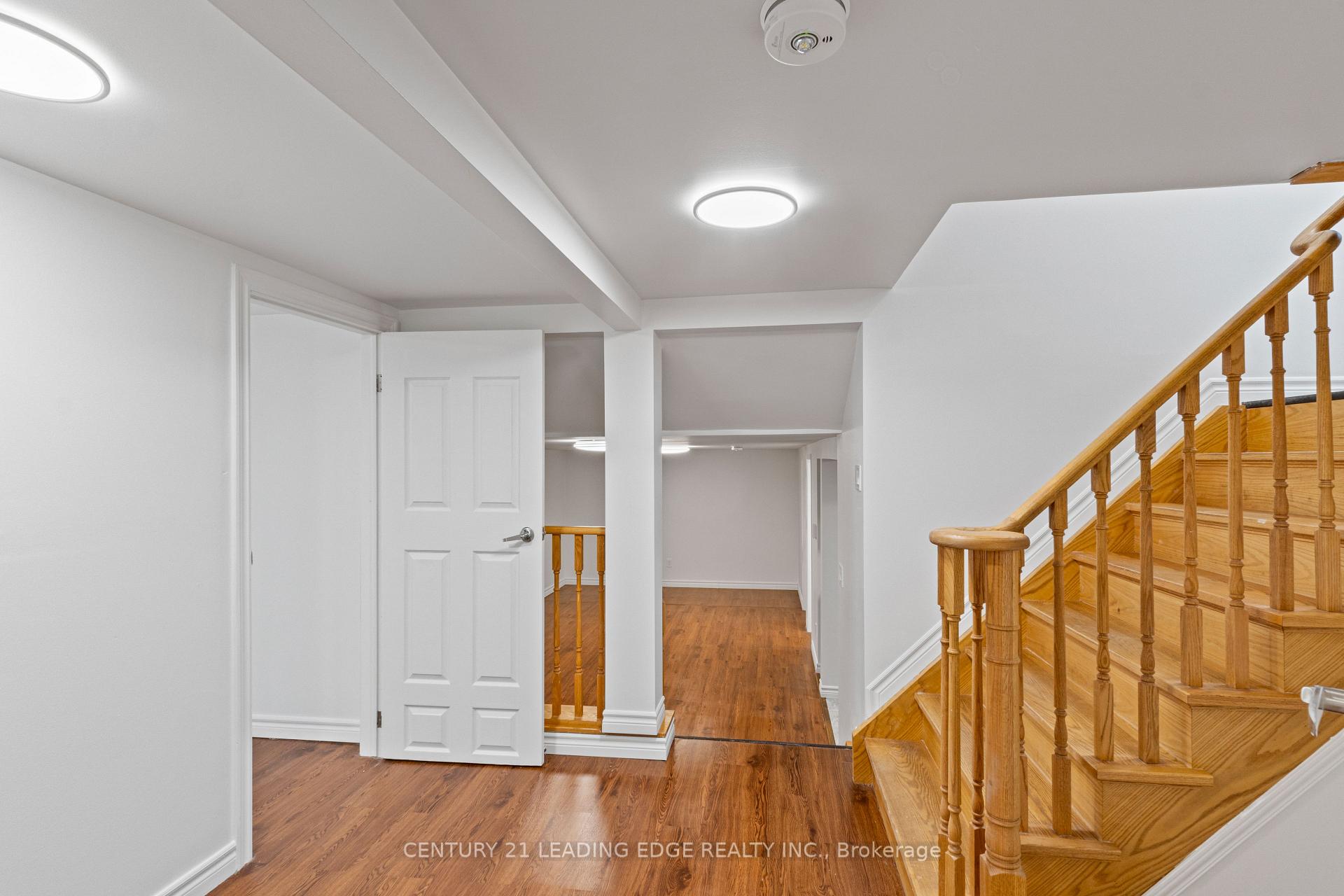 Photo 4 of 31 Strike Avenue, Clarington, Bowmanville — HOMEH