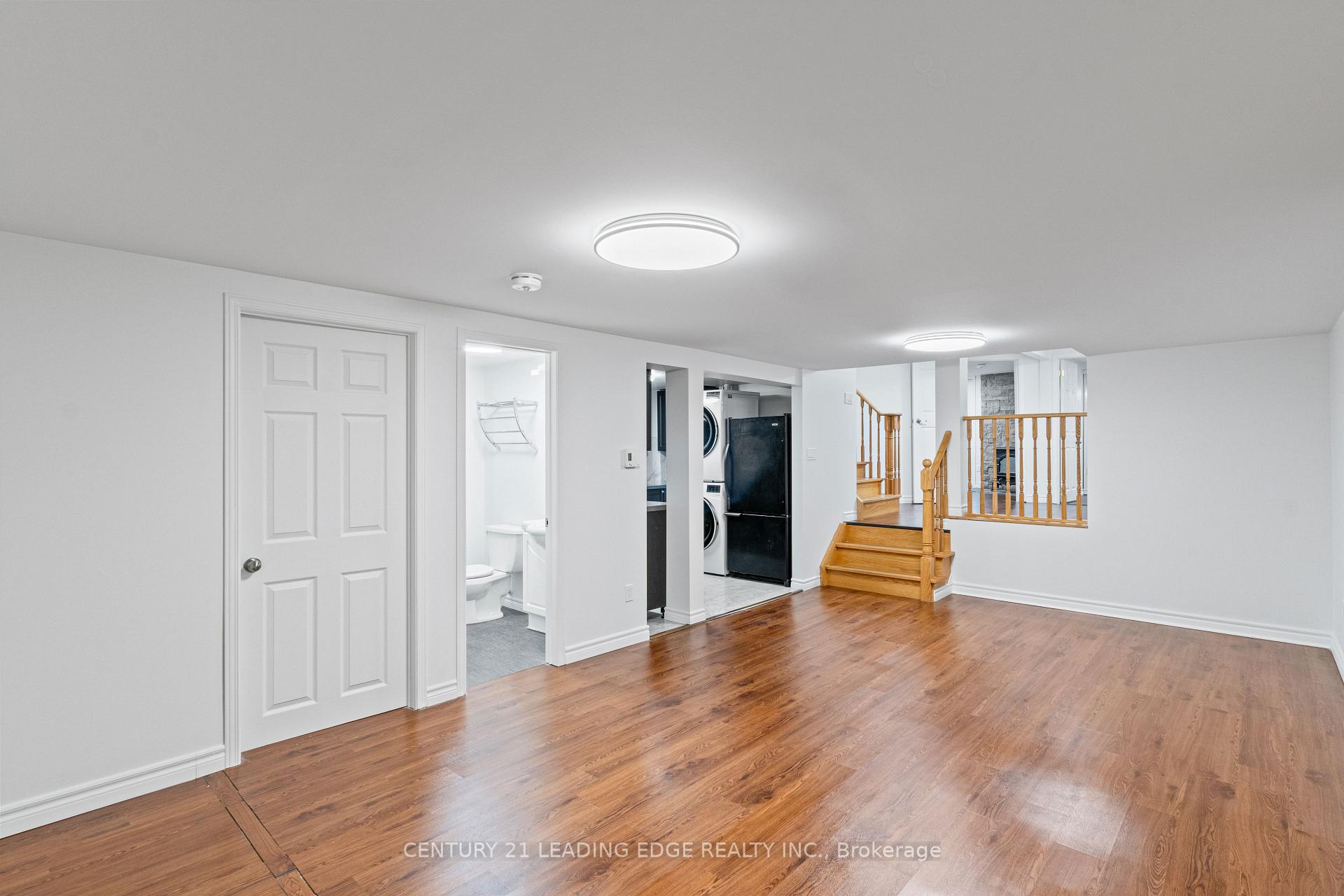 Photo 8 of 31 Strike Avenue, Clarington, Bowmanville — HOMEH