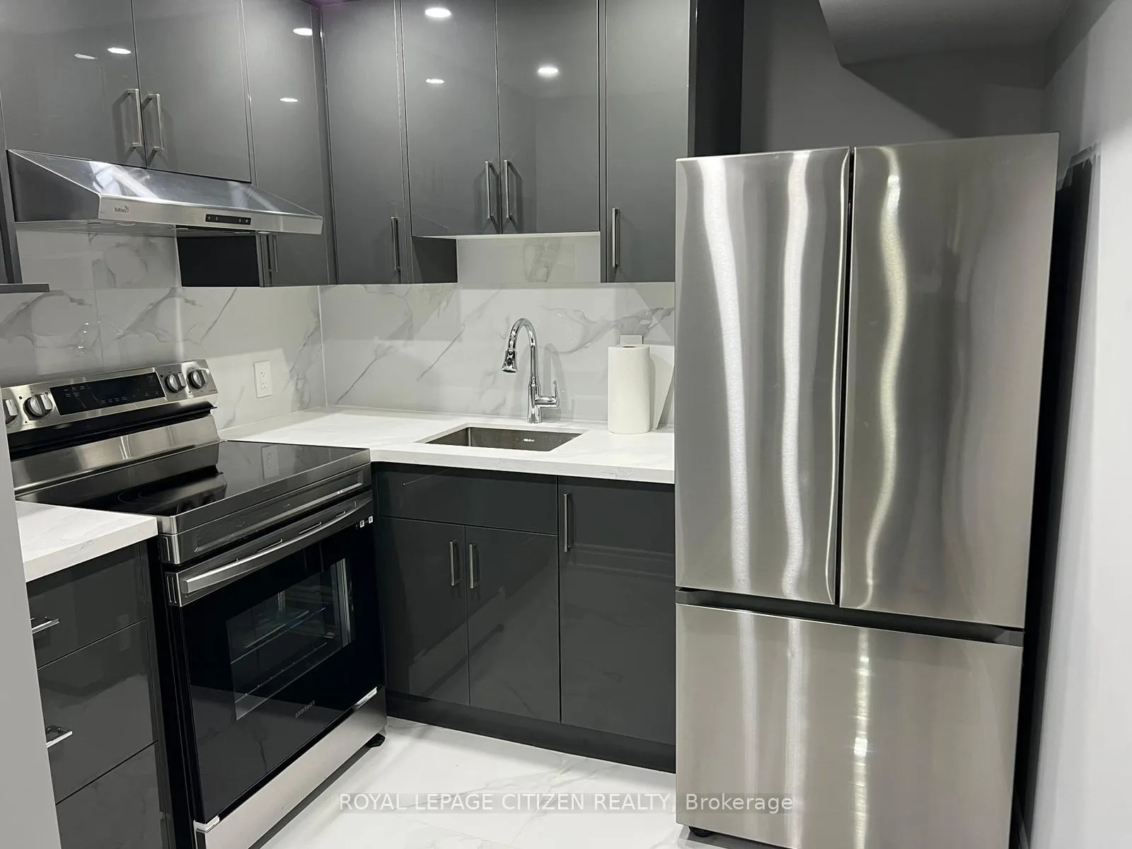 Photo 2 of 1549 Bruny Avenue, Pickering, Duffin Heights — HOMEH