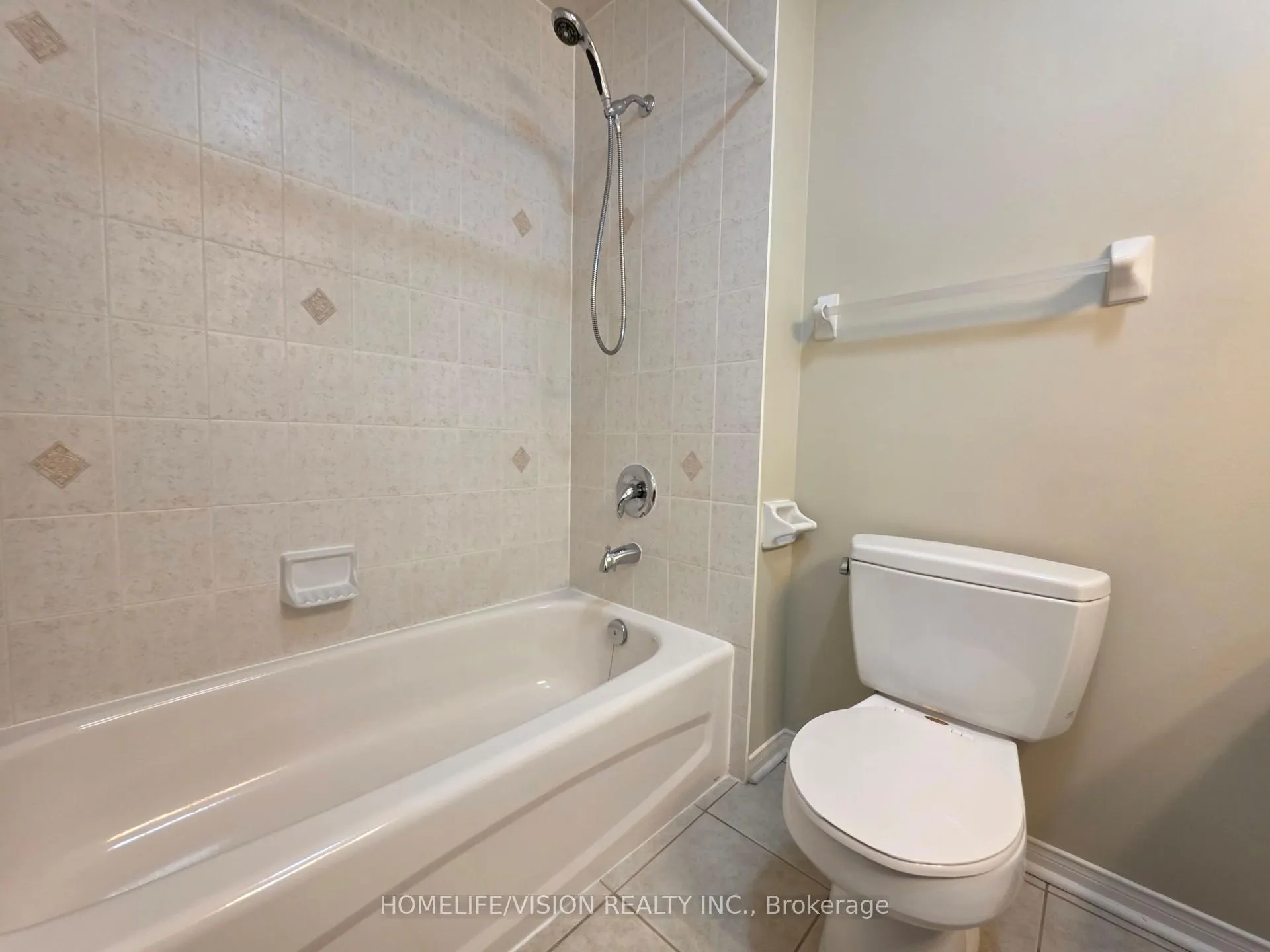 Photo 14 of 54 Mcnally Way, Aurora, Bayview Northeast — HOMEH