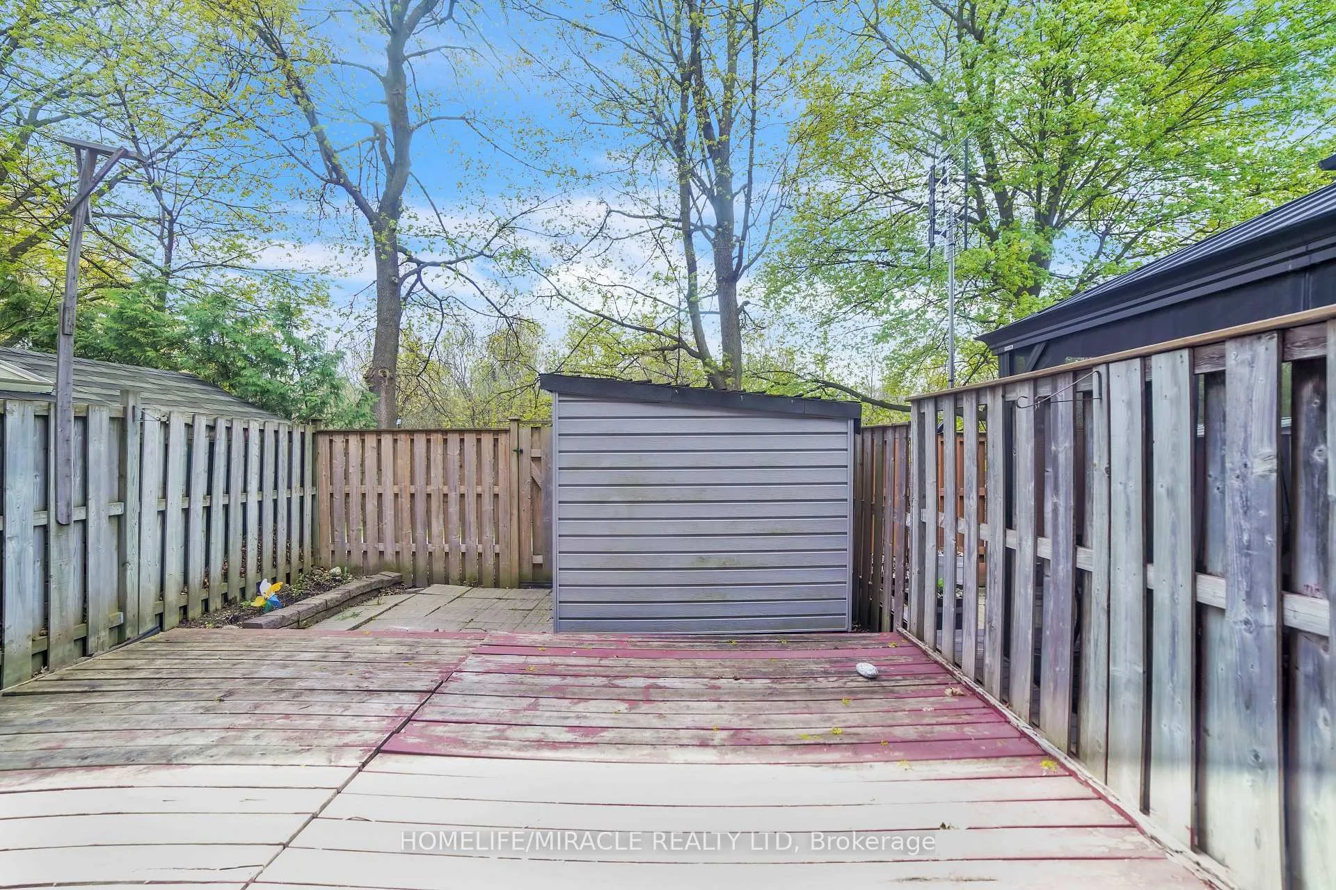 Photo 33 of 22 Rosset Crescent, Brampton, Downtown Brampton — HOMEH