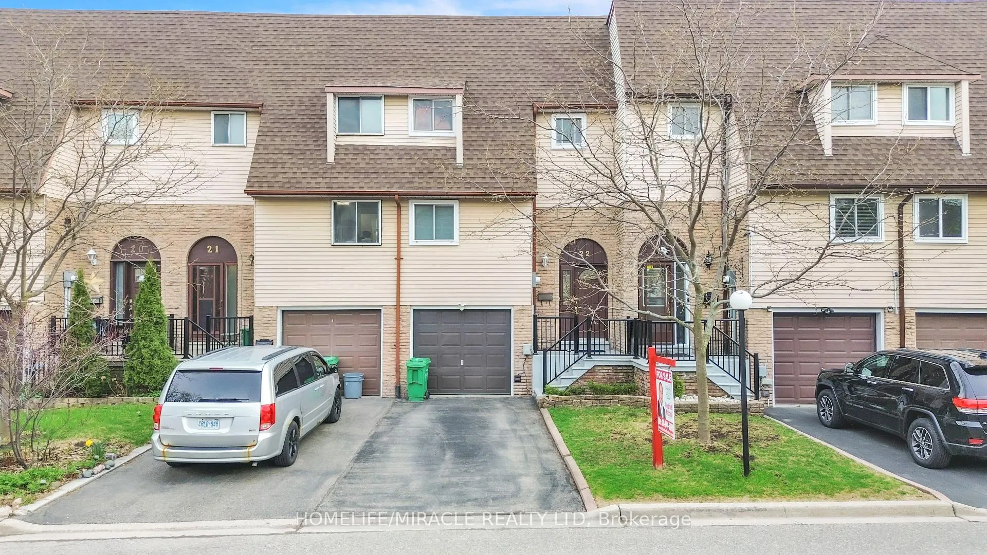 Photo 35 of 22 Rosset Crescent, Brampton, Downtown Brampton — HOMEH