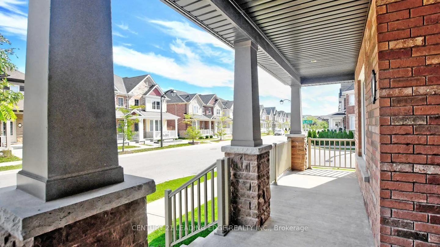 Photo 3 of 42 Stone Jug Avenue, Markham, Cornell — HOMEH