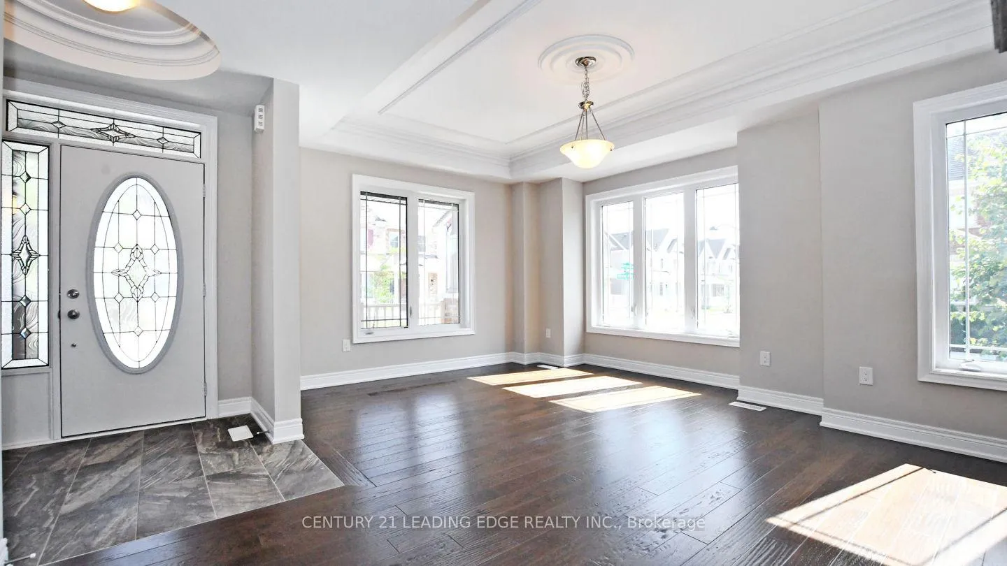 Photo 6 of 42 Stone Jug Avenue, Markham, Cornell — HOMEH