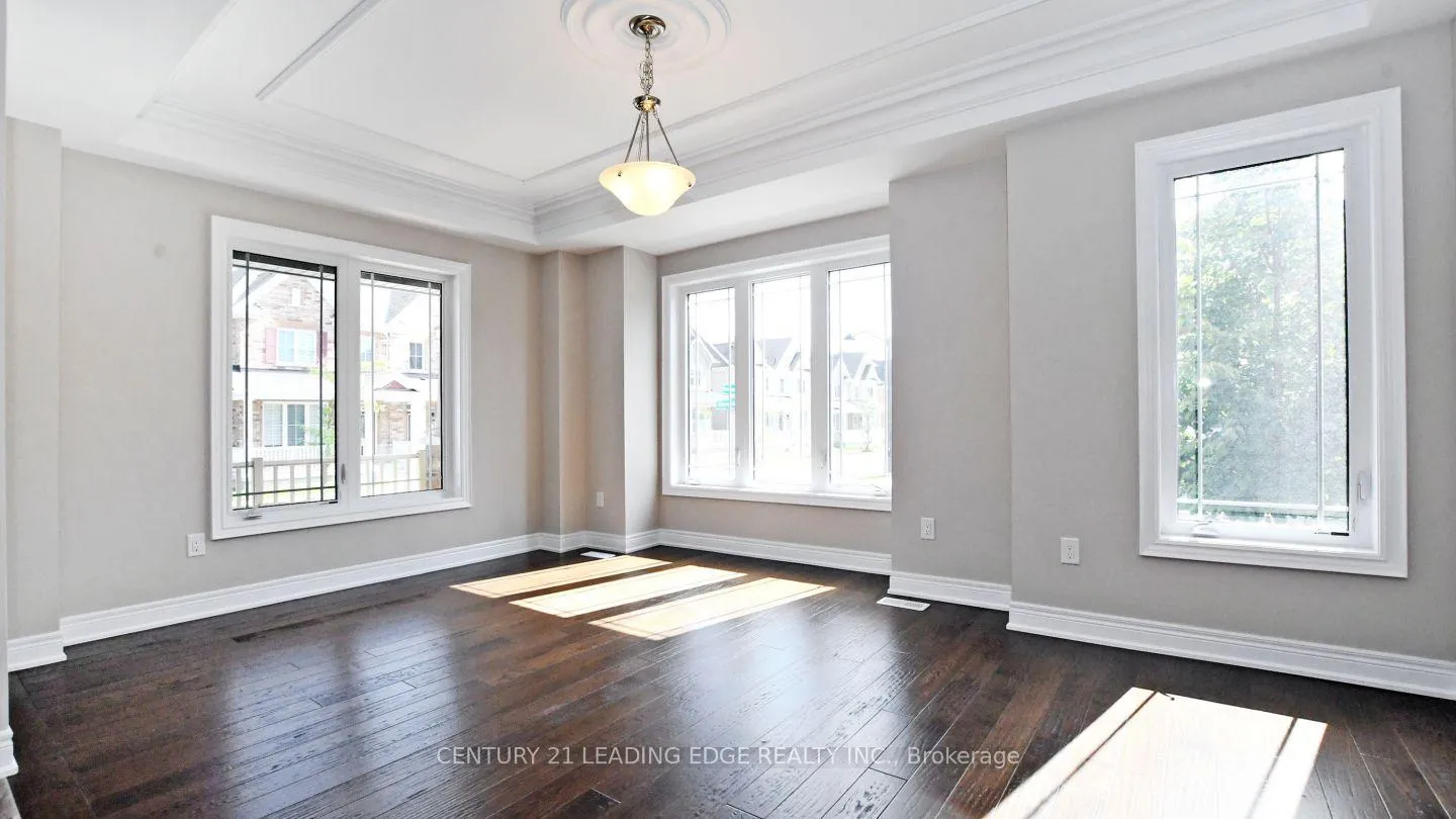 Photo 7 of 42 Stone Jug Avenue, Markham, Cornell — HOMEH