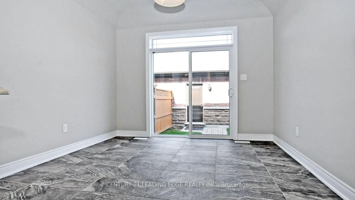 Photo 14 of 42 Stone Jug Avenue, Markham, Cornell — HOMEH