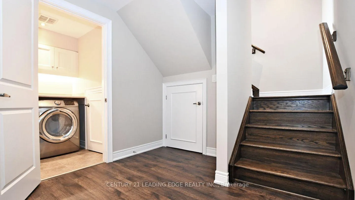 Photo 35 of 42 Stone Jug Avenue, Markham, Cornell — HOMEH