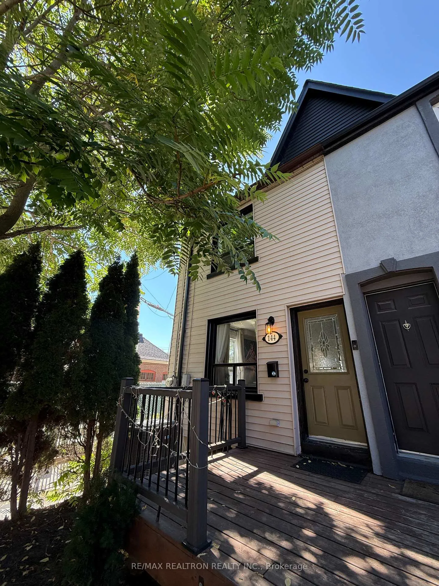 Front of 144 Hamilton Street