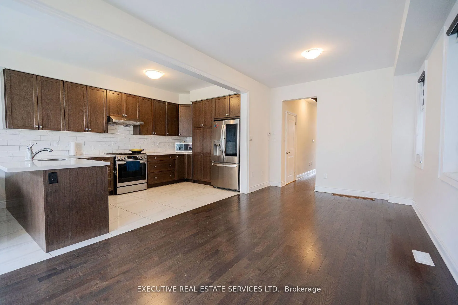 Photo 10 of 35 Moorhart Crescent, Caledon, Rural Caledon — HOMEH