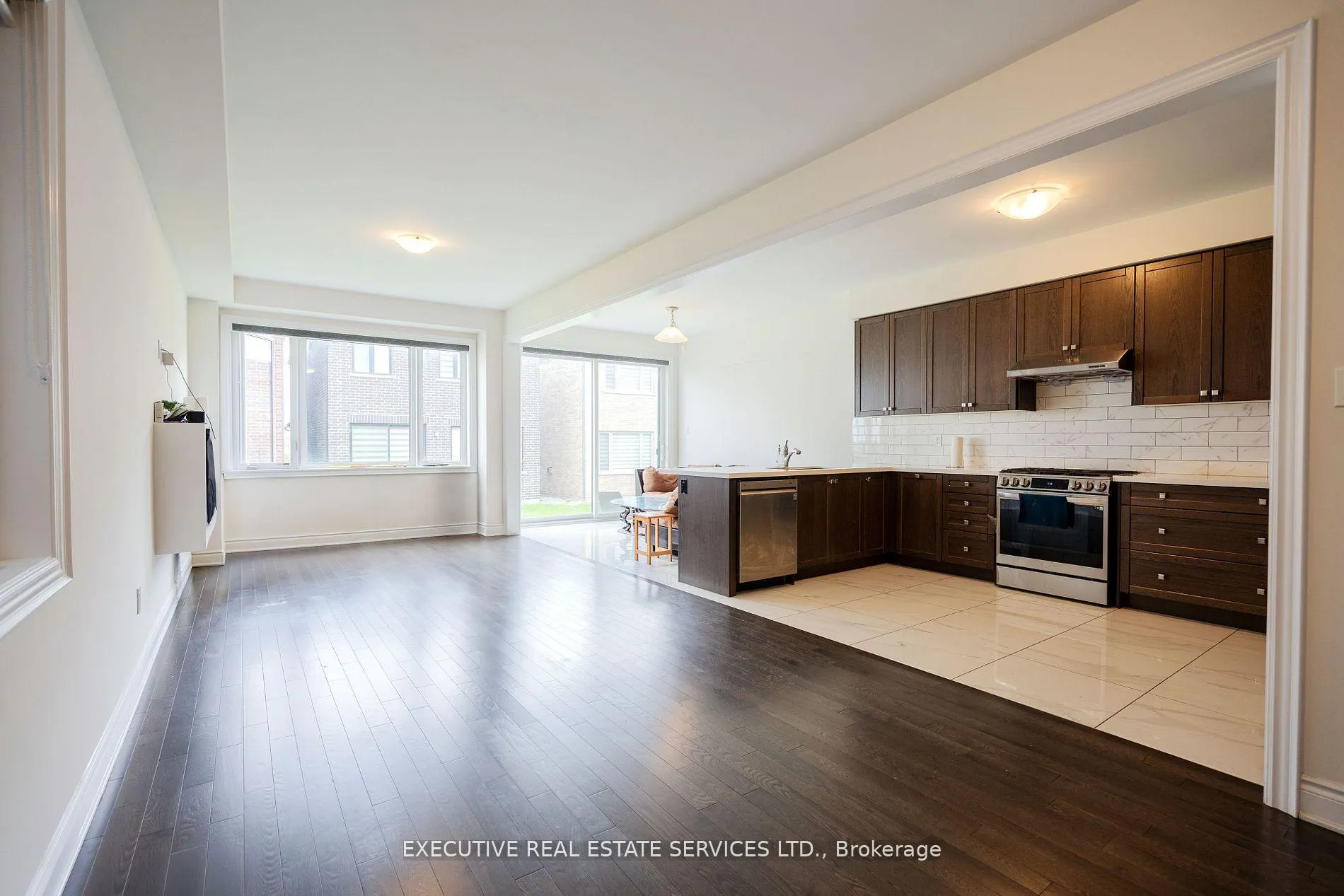 Photo 11 of 35 Moorhart Crescent, Caledon, Rural Caledon — HOMEH