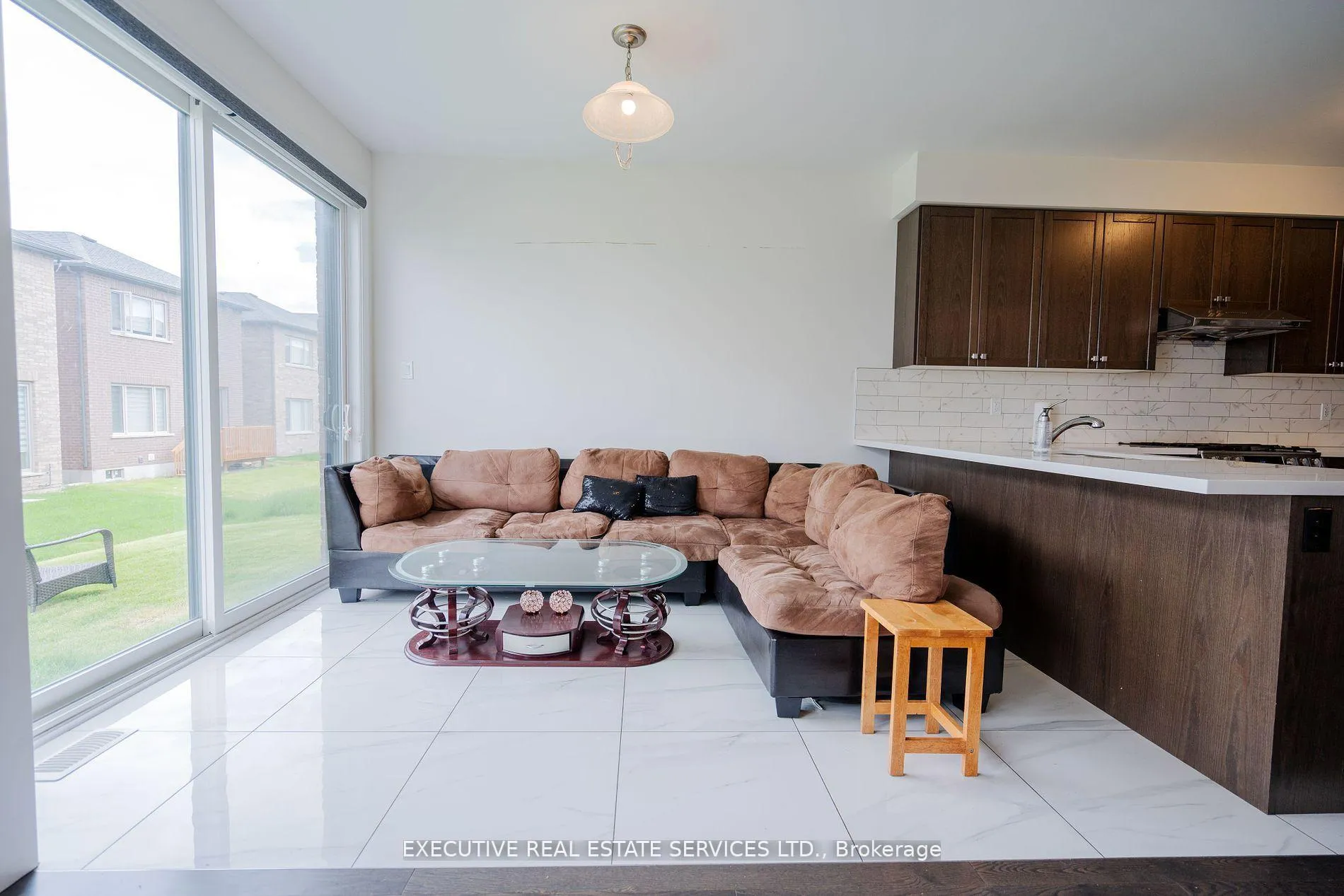 Photo 18 of 35 Moorhart Crescent, Caledon, Rural Caledon — HOMEH