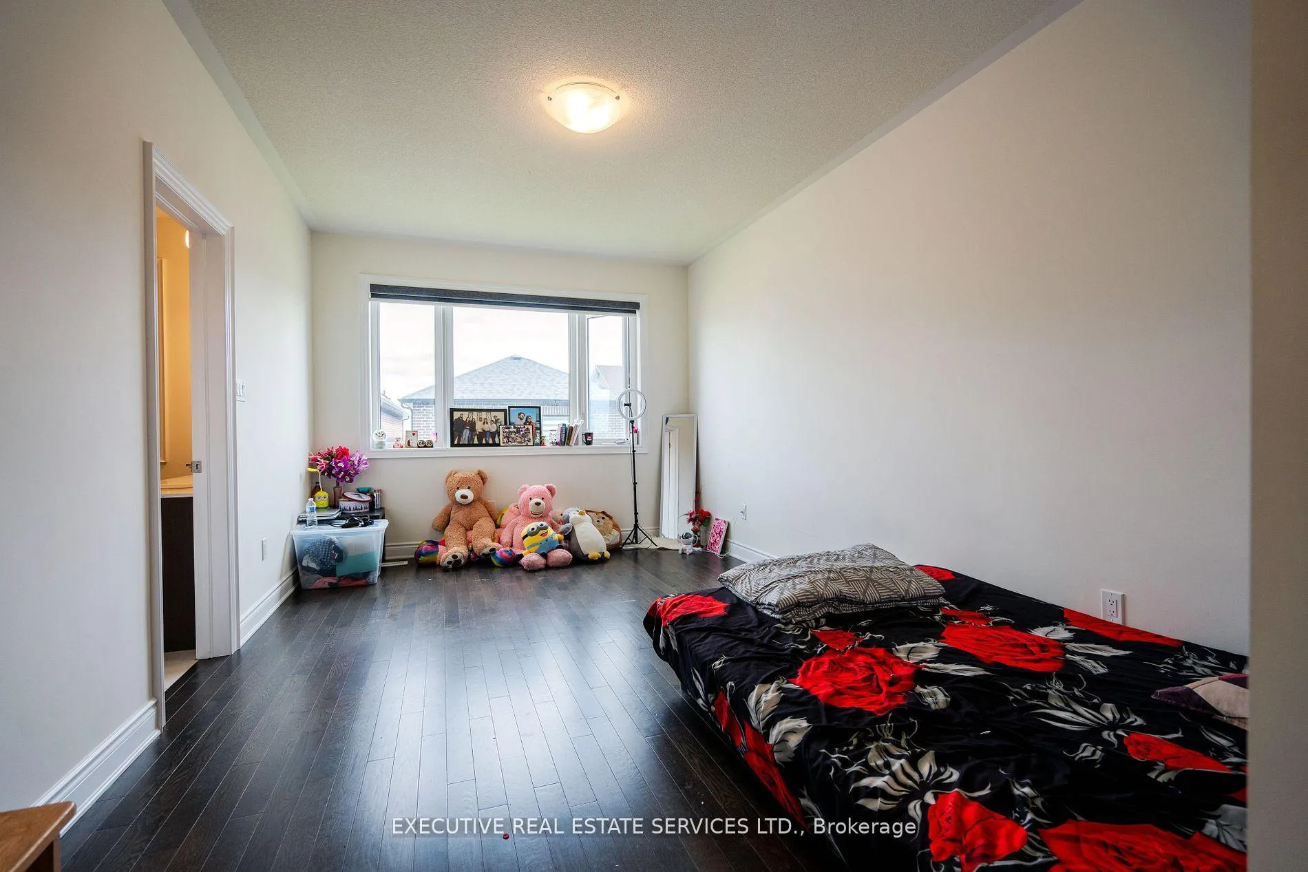 Photo 25 of 35 Moorhart Crescent, Caledon, Rural Caledon — HOMEH