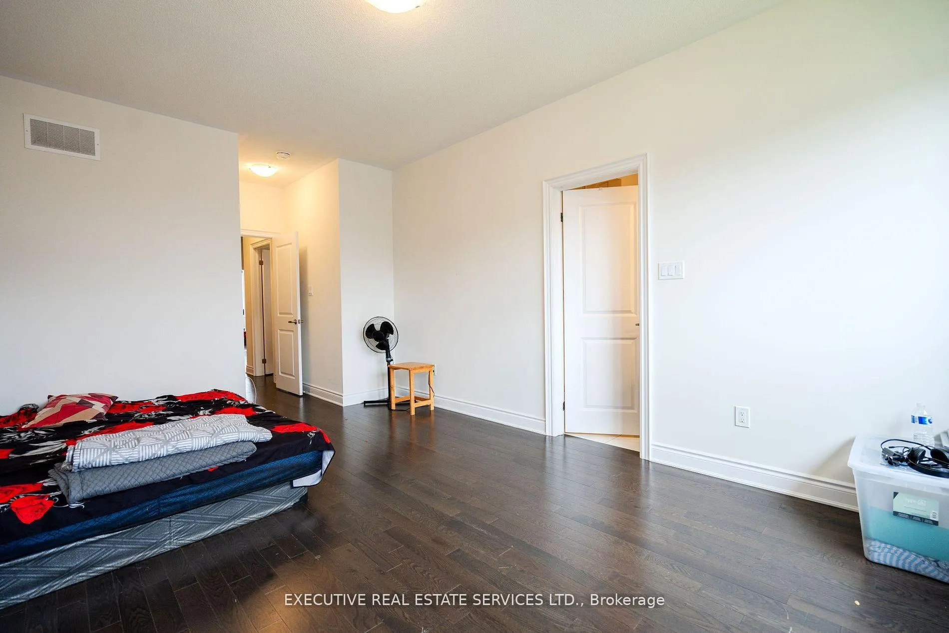 Photo 26 of 35 Moorhart Crescent, Caledon, Rural Caledon — HOMEH