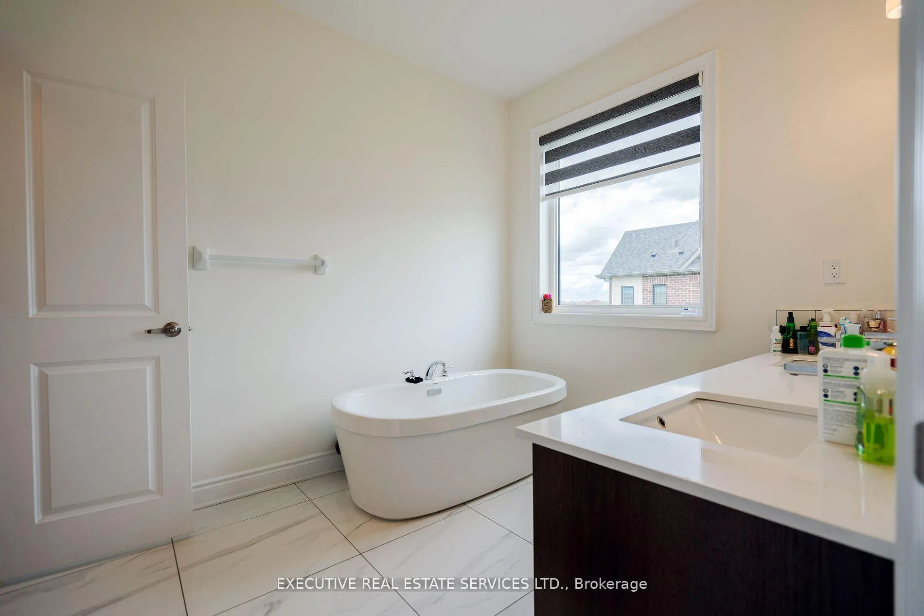 Photo 27 of 35 Moorhart Crescent, Caledon, Rural Caledon — HOMEH