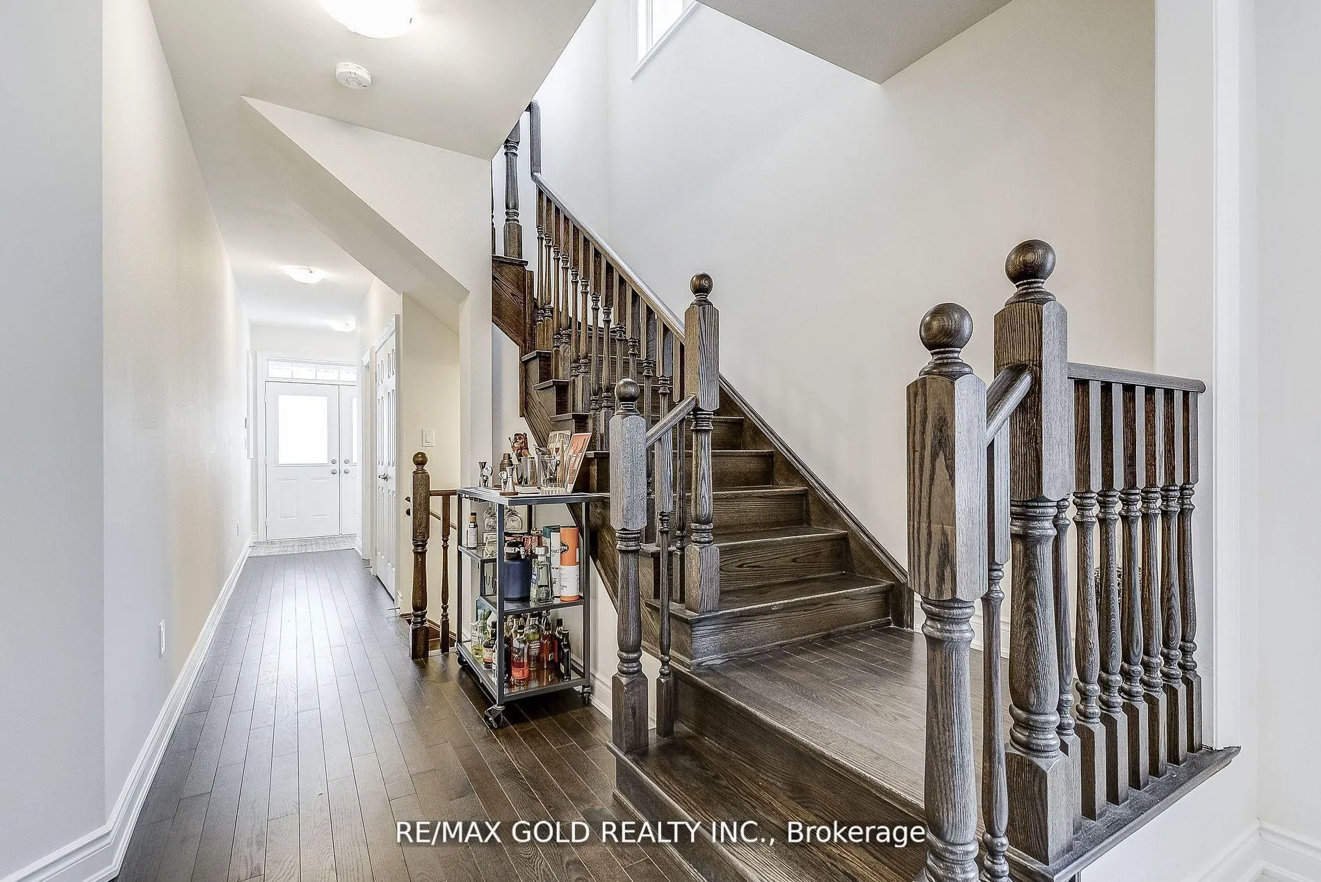 Photo 11 of 40 Silver Meadow Gardens, Hamilton, Waterdown — HOMEH