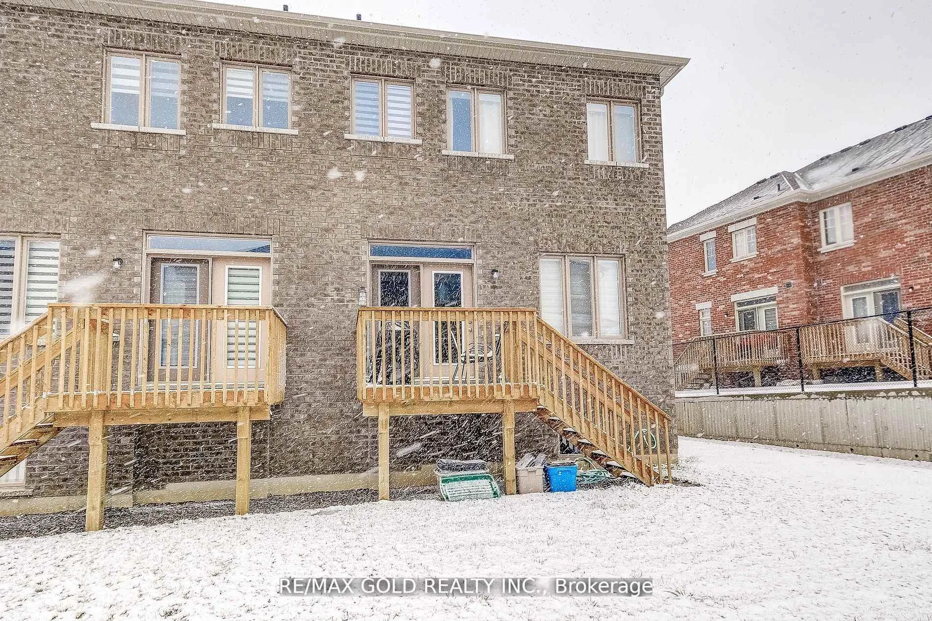 Photo 39 of 40 Silver Meadow Gardens, Hamilton, Waterdown — HOMEH