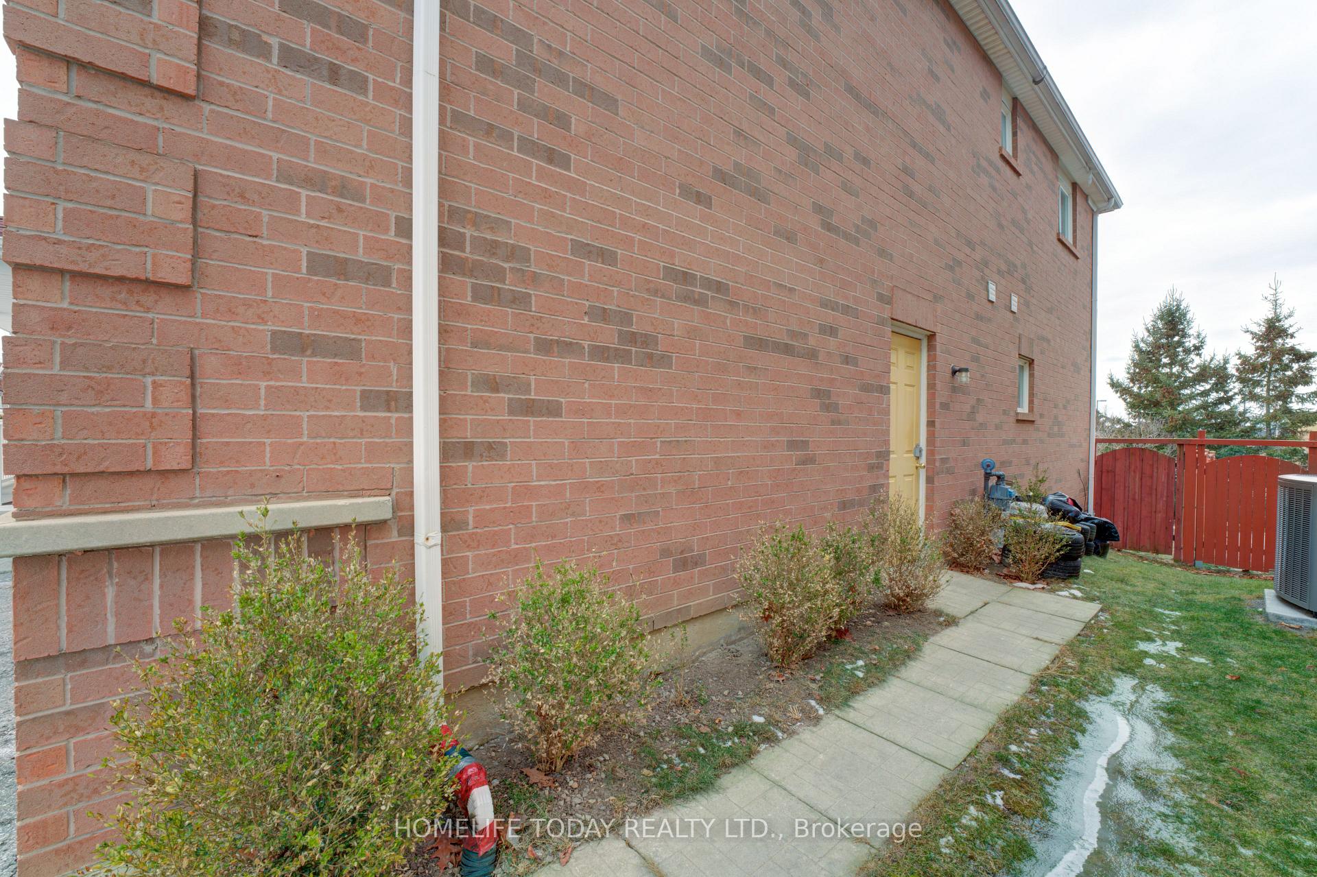 Photo 39 of 38 Telford Street, Ajax, Northwest Ajax — HOMEH