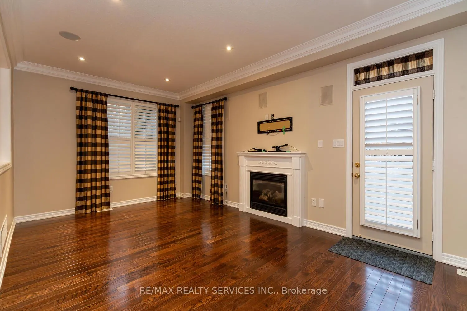 Photo 15 of 21 Whitbread Crescent, Ajax, Northeast Ajax — HOMEH