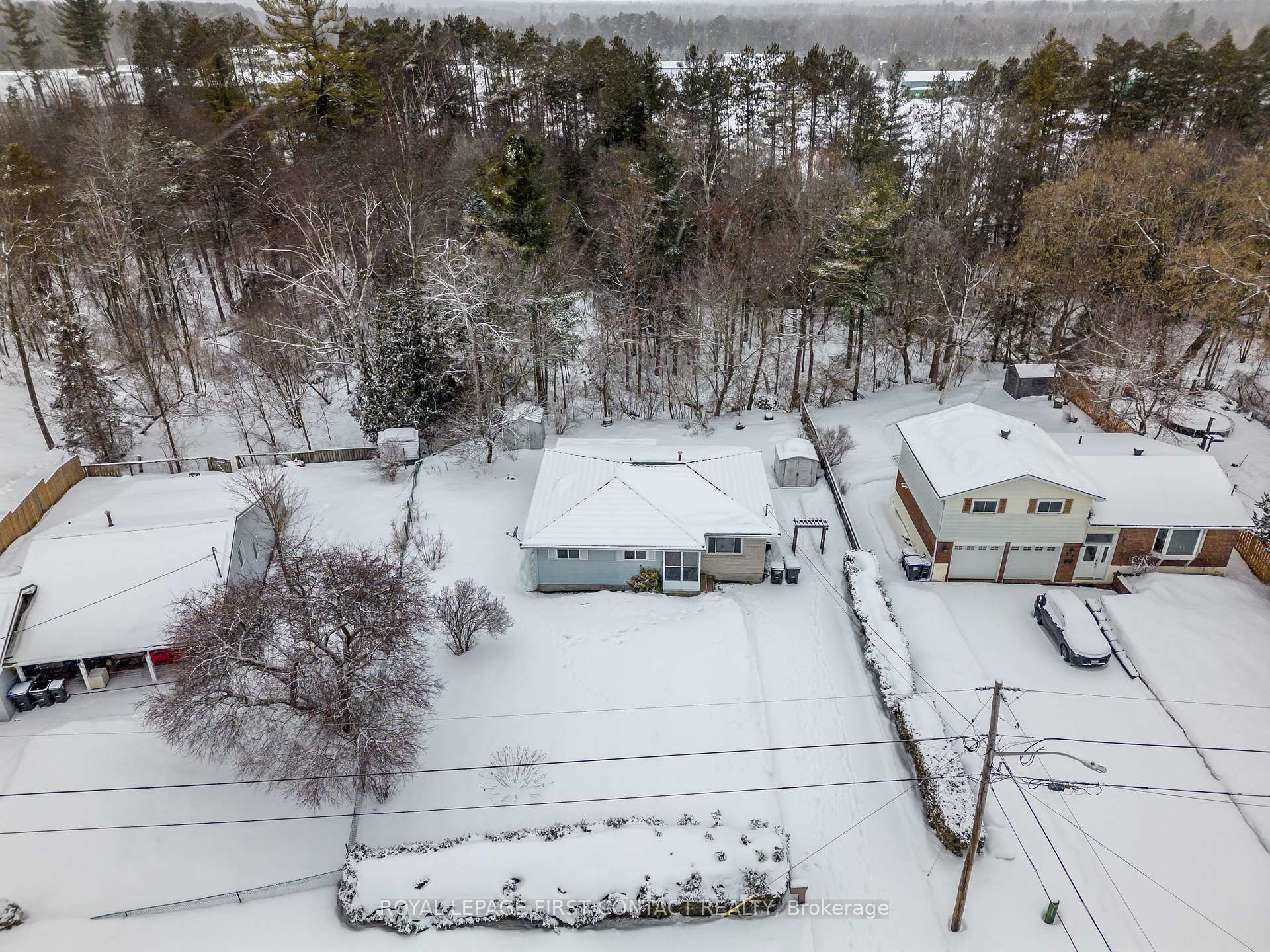 Photo 3 of 39 Sandsprings Crescent, Essa, Angus — HOMEH