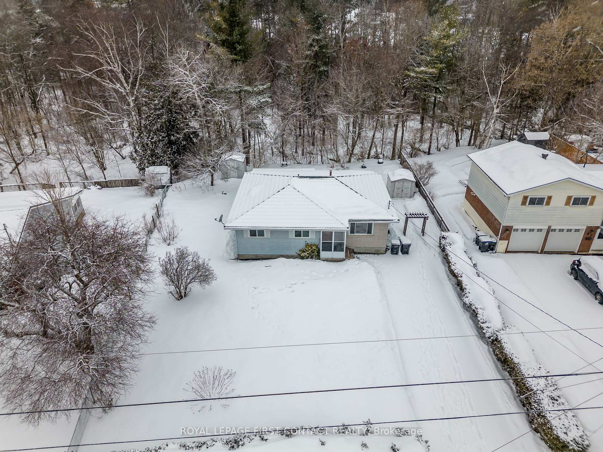 Photo 4 of 39 Sandsprings Crescent, Essa, Angus — HOMEH