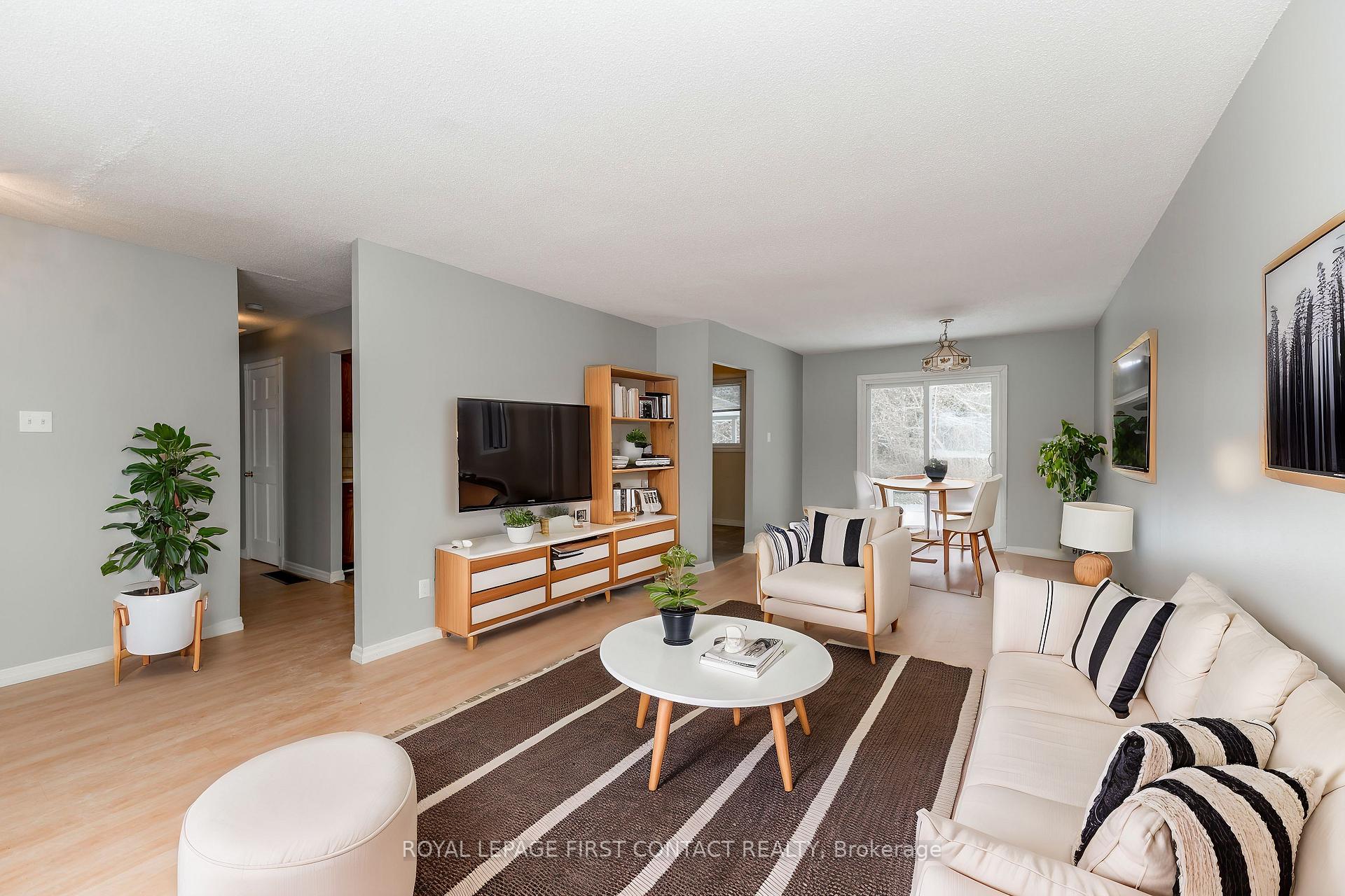 Photo 8 of 39 Sandsprings Crescent, Essa, Angus — HOMEH