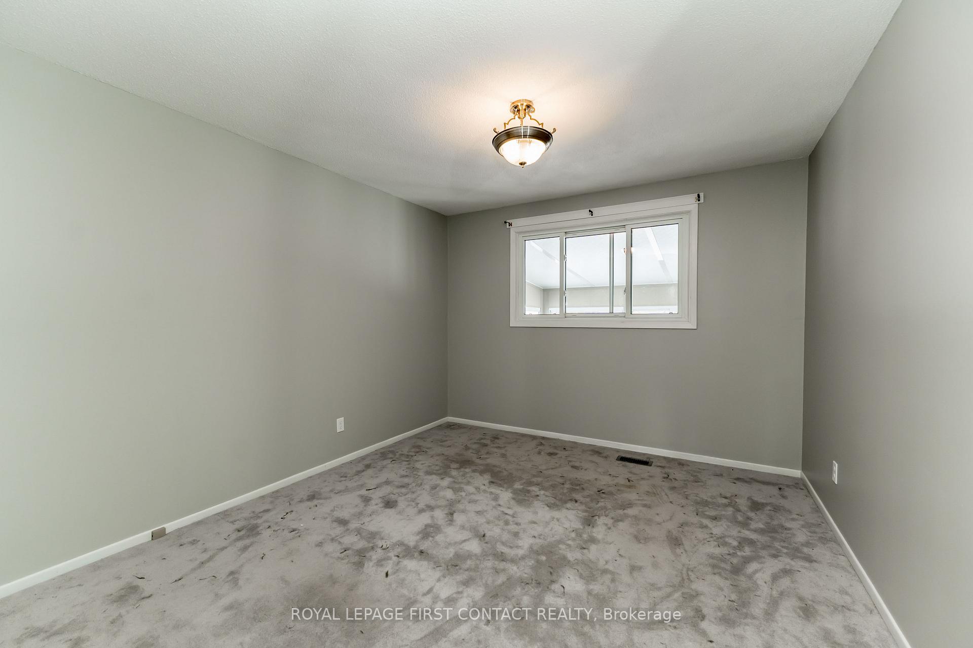 Photo 14 of 39 Sandsprings Crescent, Essa, Angus — HOMEH