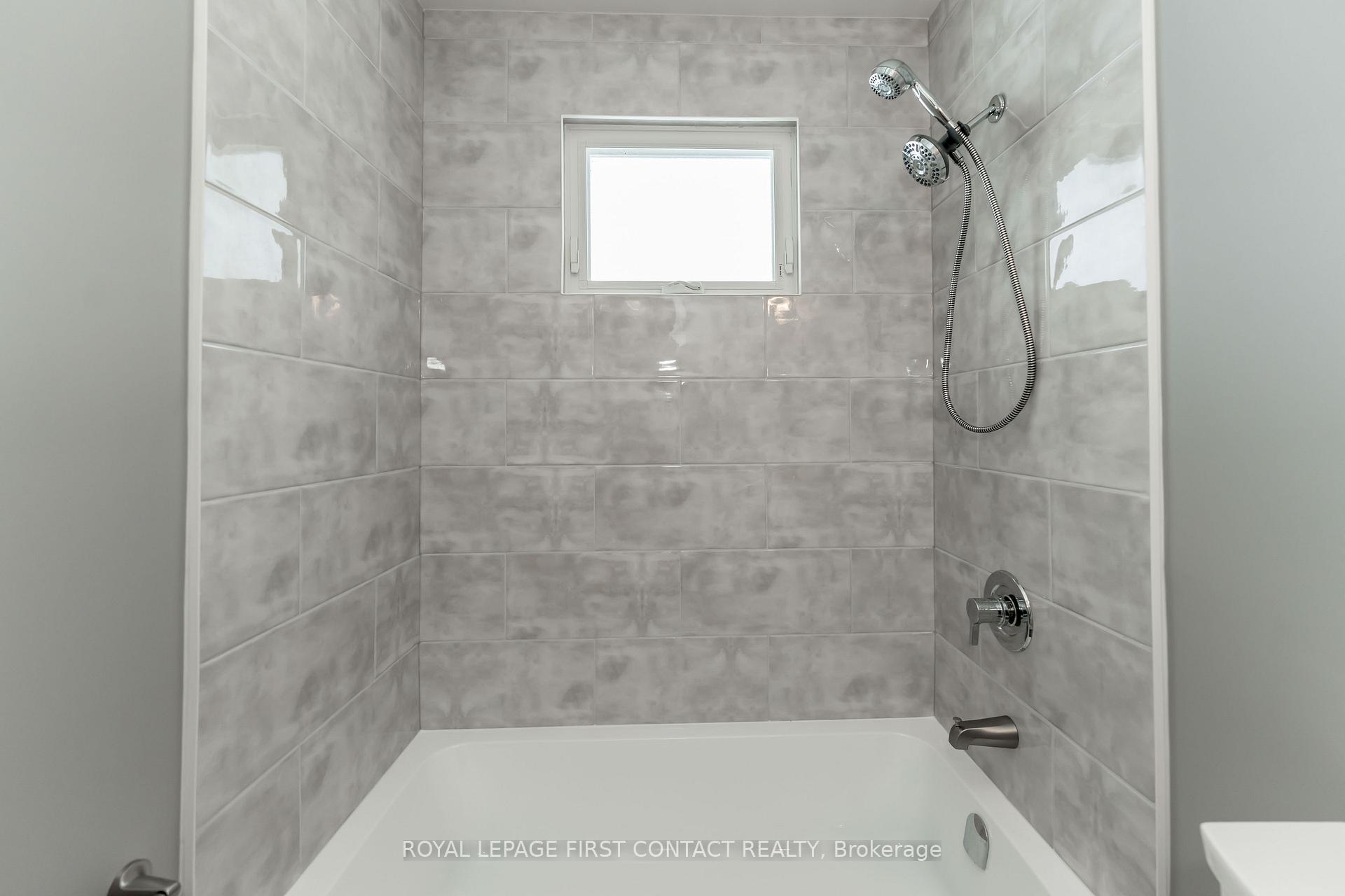 Photo 19 of 39 Sandsprings Crescent, Essa, Angus — HOMEH