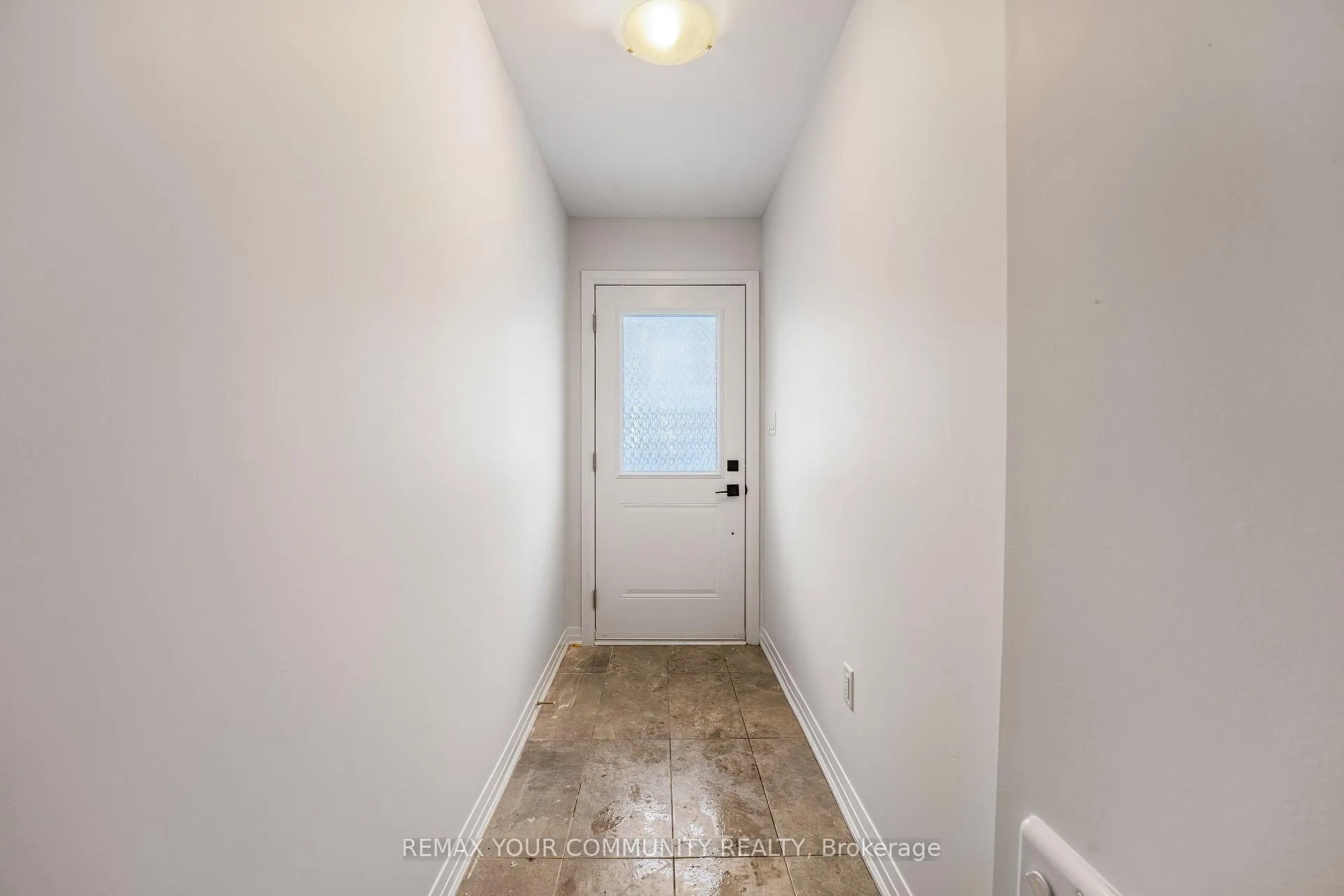 Photo 2 of 1721 Pleasure Valley Path, Oshawa, Samac — HOMEH