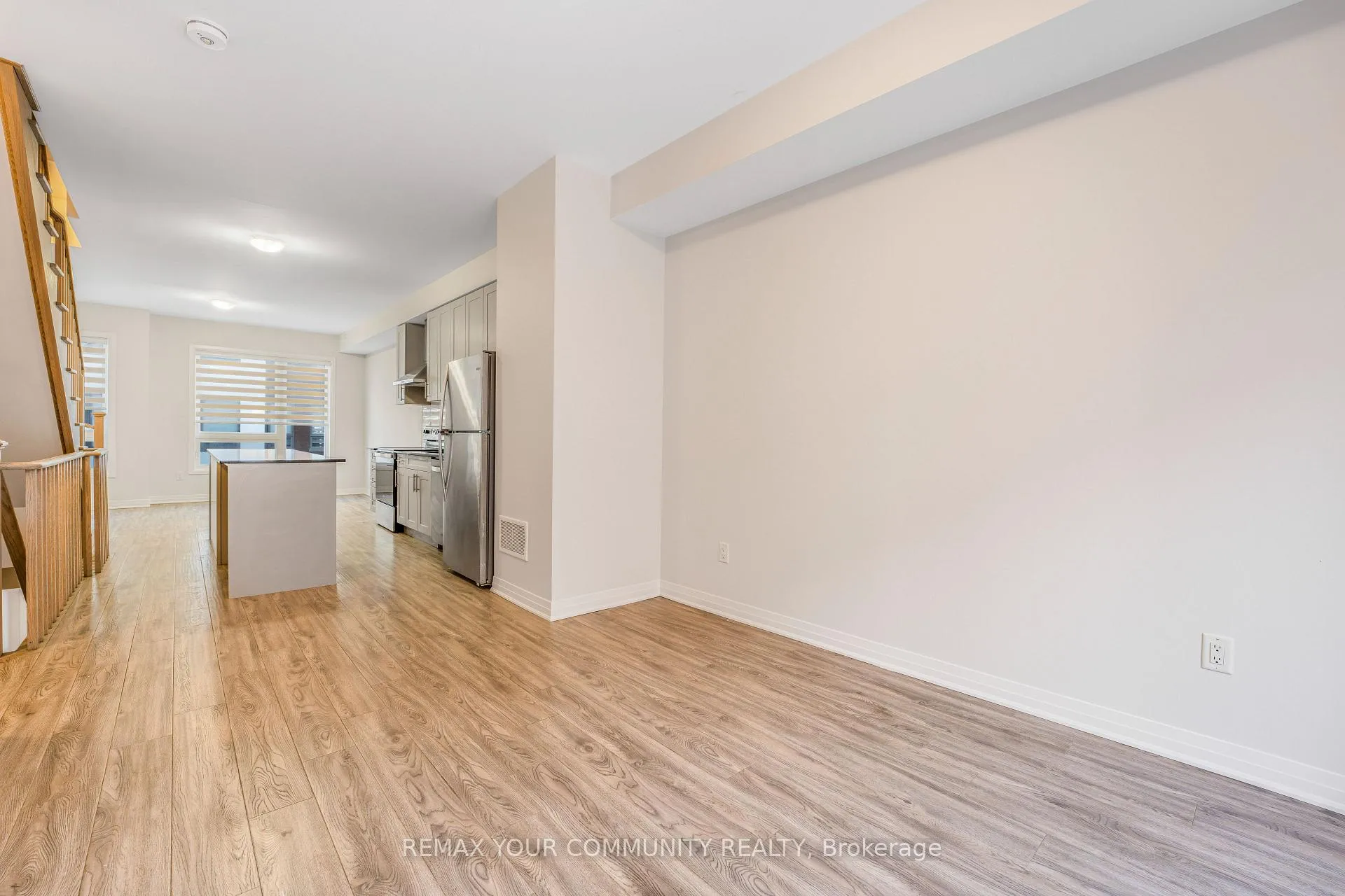 Photo 7 of 1721 Pleasure Valley Path, Oshawa, Samac — HOMEH