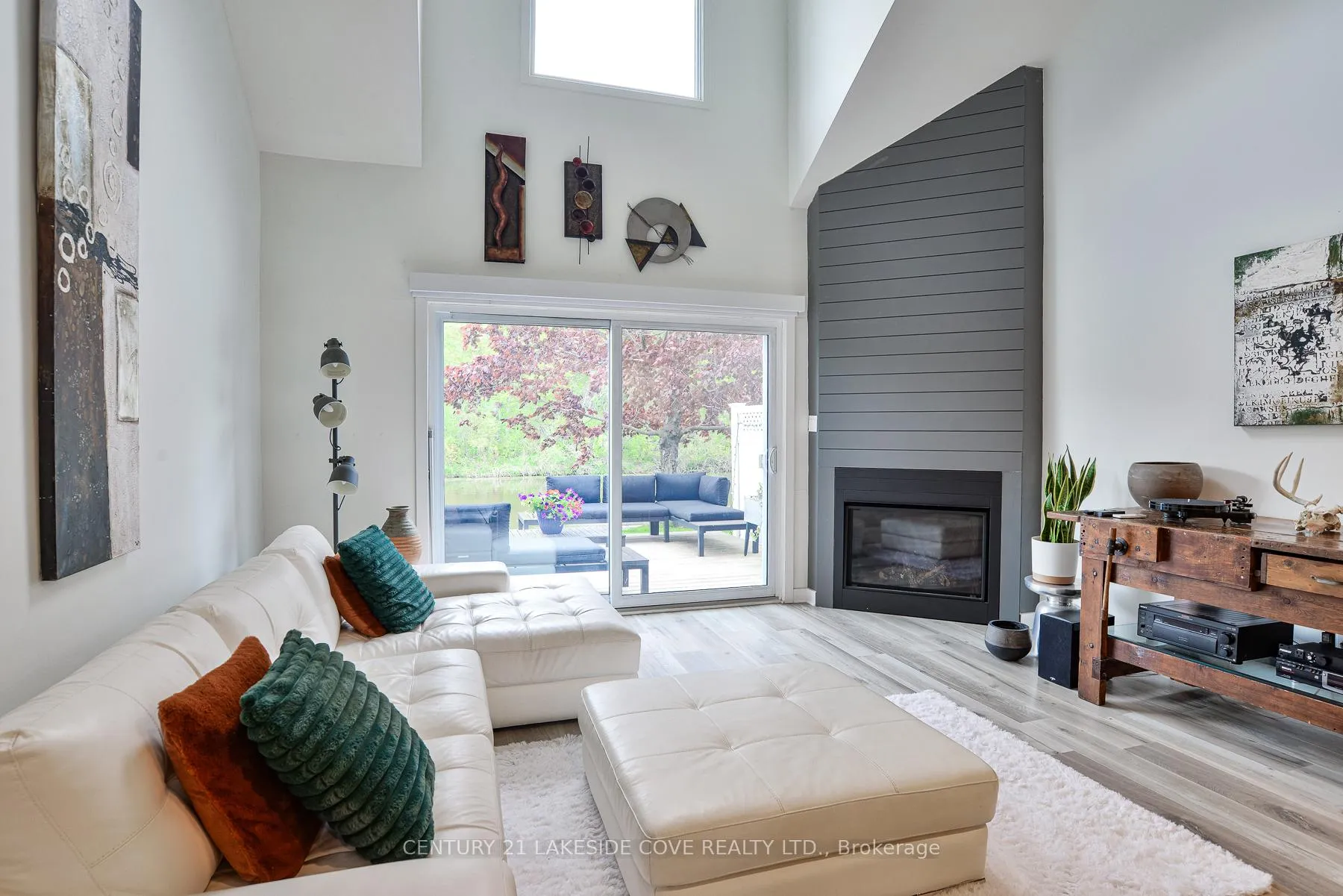 Photo 8 of Unit Unit 13, 31 Laguna Parkway, Ramara, Brechin — HOMEH