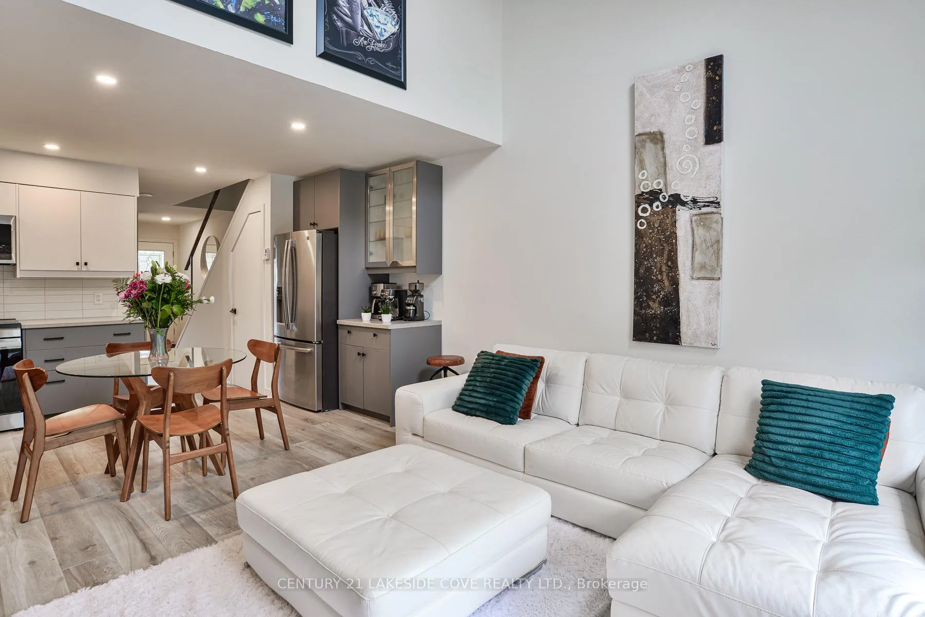 Photo 11 of Unit Unit 13, 31 Laguna Parkway, Ramara, Brechin — HOMEH