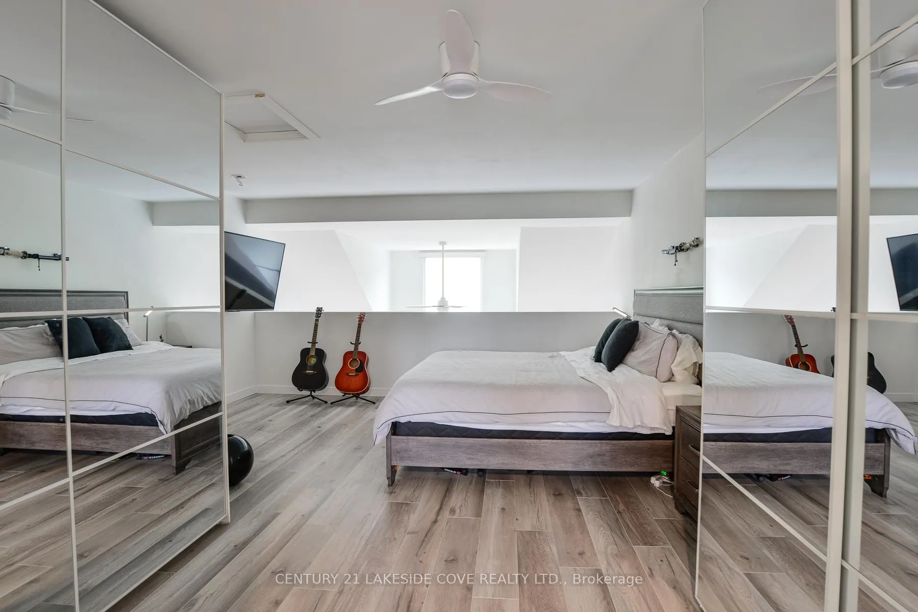 Photo 19 of Unit Unit 13, 31 Laguna Parkway, Ramara, Brechin — HOMEH