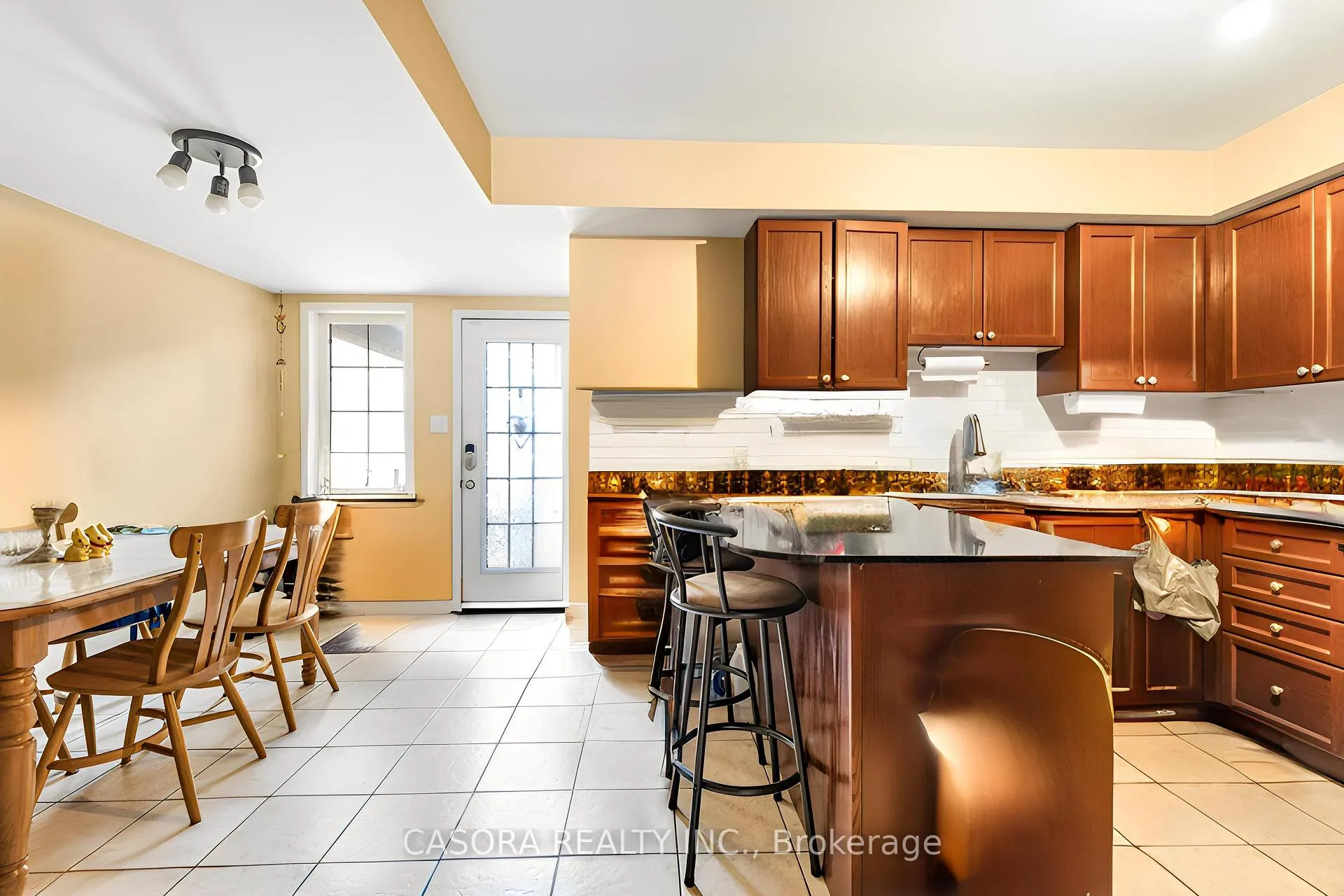 Photo 4 of 454 Beach Boulevard, Hamilton, Hamilton Beach — HOMEH