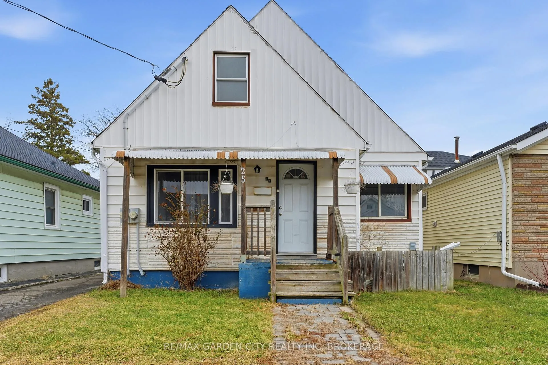 Photo 1 of Unit Upper, 25 Pelham Road, St. Catharines, Western Hill — HOMEH