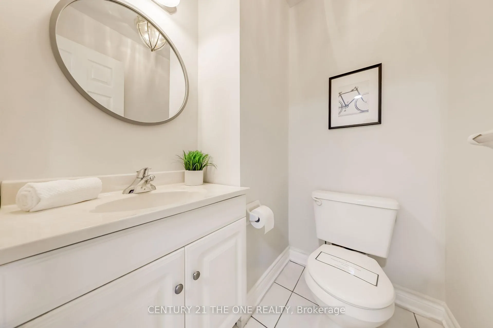 Photo 6 of 116 Hollandview Trail, Aurora, Bayview Wellington — HOMEH