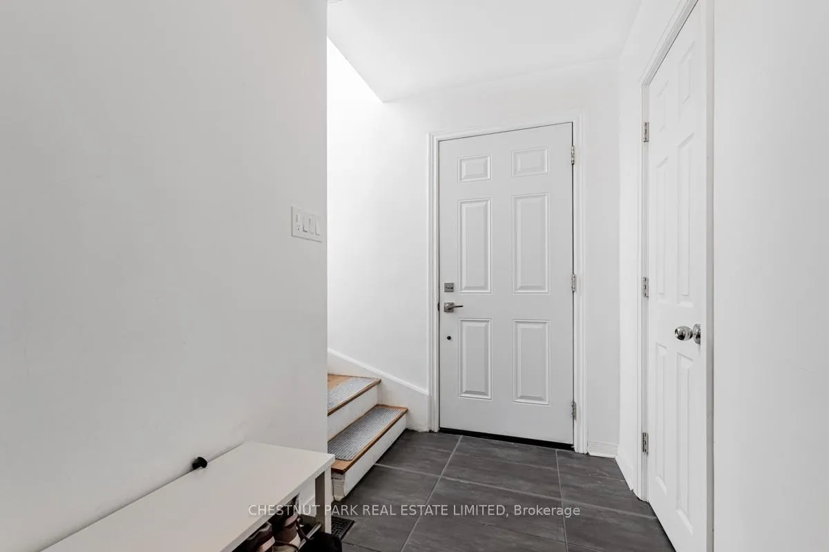 Photo 3 of 52 Tefley Road, North York, Newtonbrook West — HOMEH