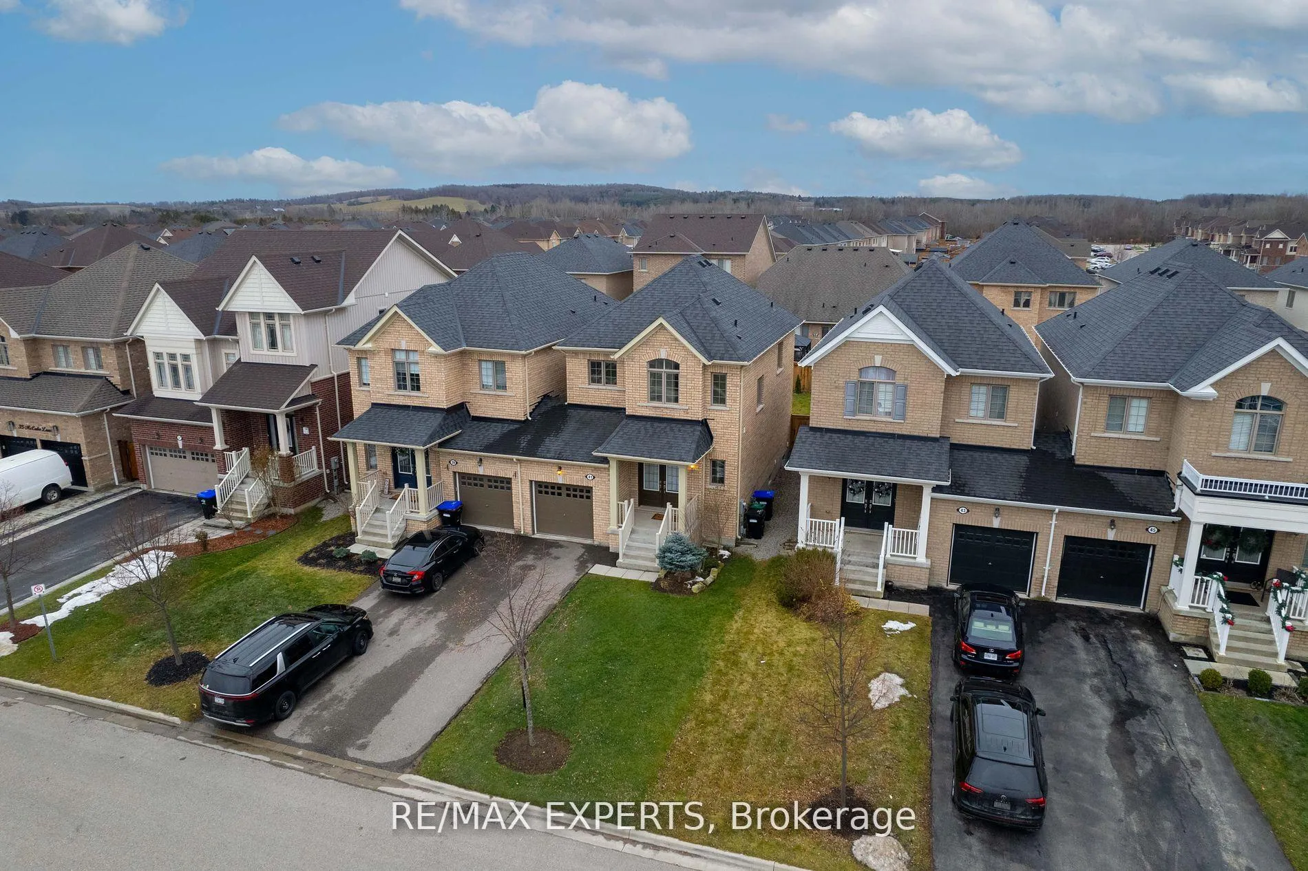 Photo 3 of 41 McCabe Lane, New Tecumseth, Tottenham — HOMEH