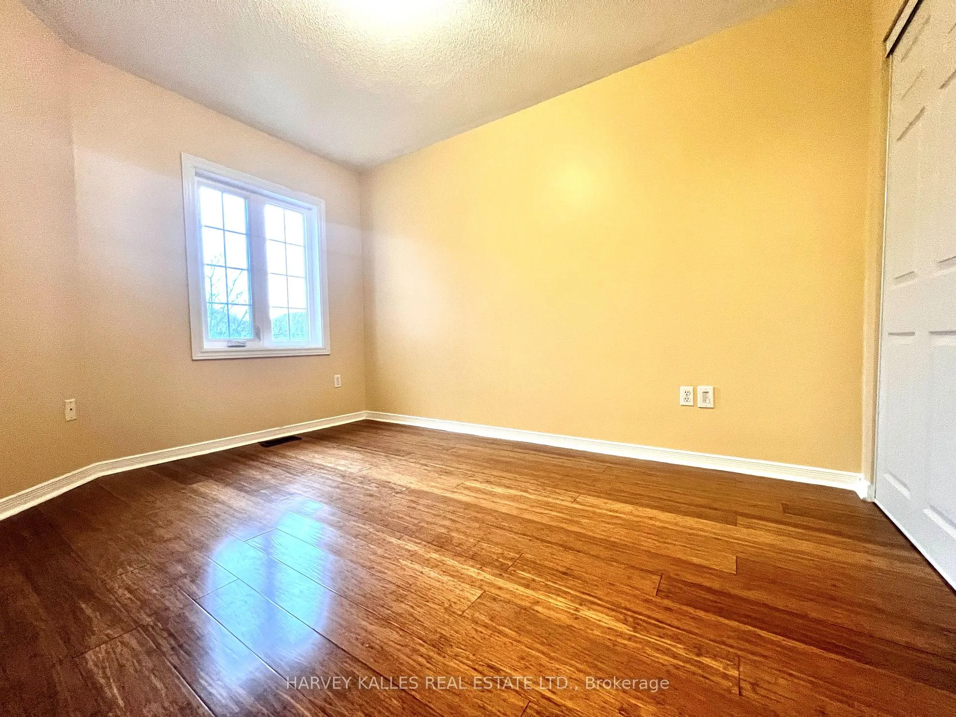 Photo 12 of 55 Native Landing, Brampton, Fletcher's Creek Village — HOMEH